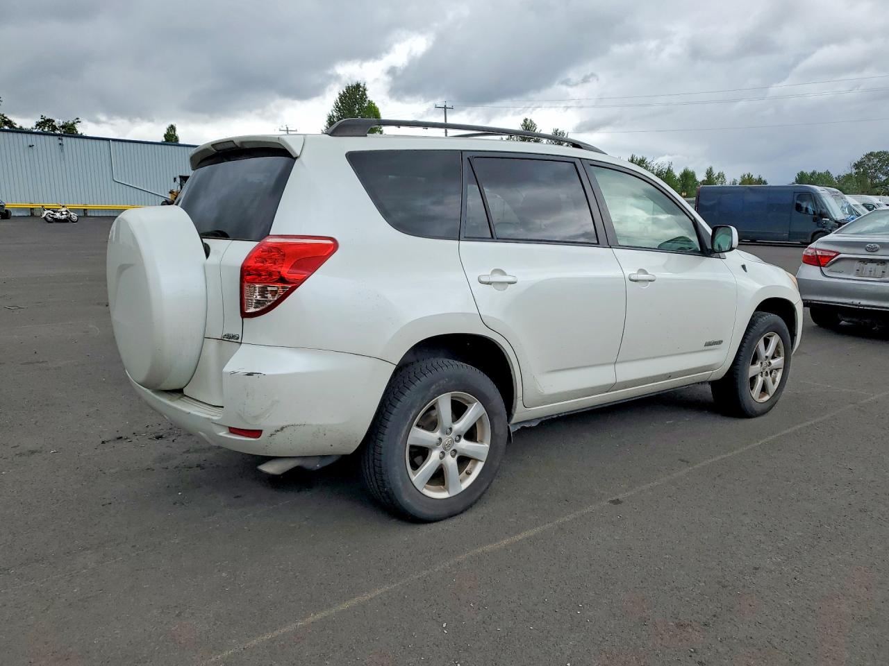 2008 Toyota Rav4 Limited White vin: JTMBK34V585049025