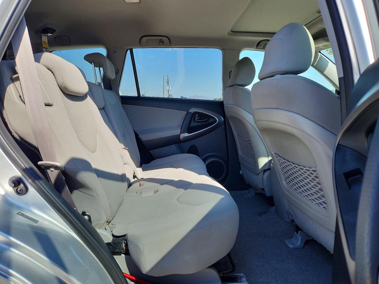 2008 Toyota Rav4 Limited Серебряный vin: JTMBK34V785055148