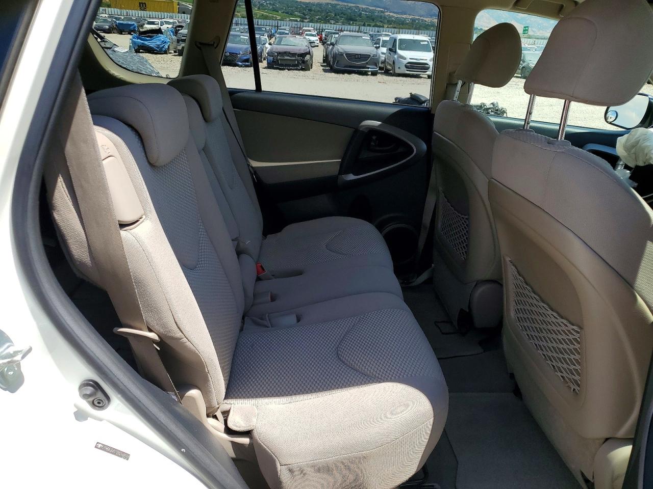 2008 Toyota Rav4 Limited White vin: JTMBK34VX85048551