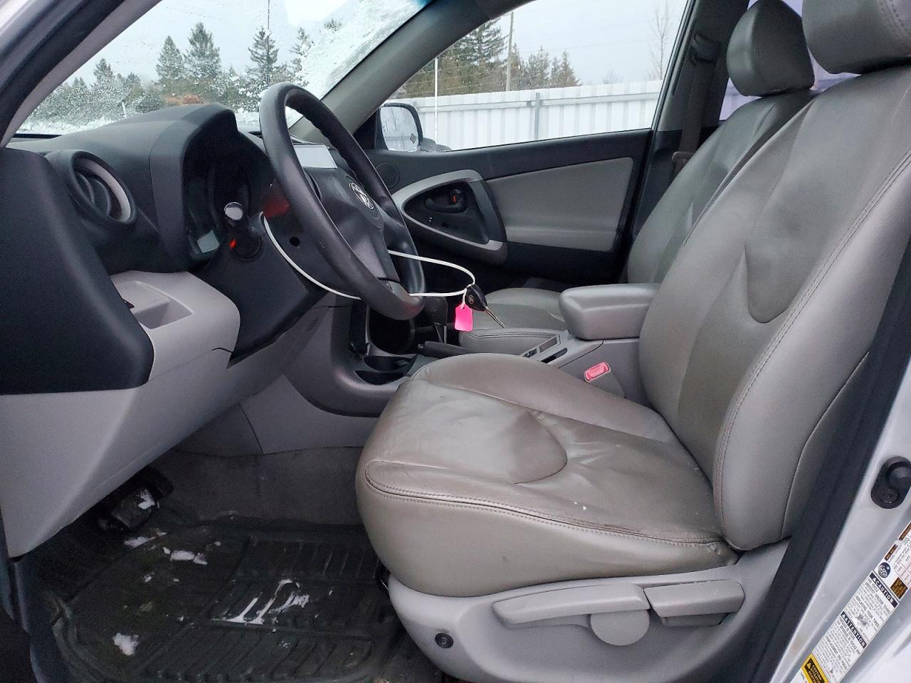 2008 Toyota Rav4 Silver vin: JTMBK35V085055734