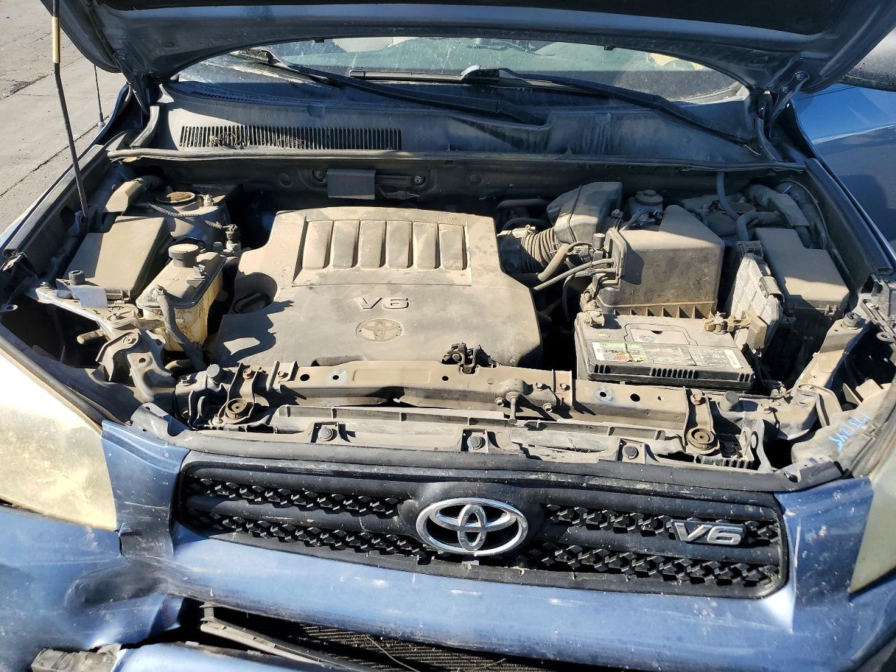 2008 Toyota Rav4 Base Blue vin: JTMBK35V185050865