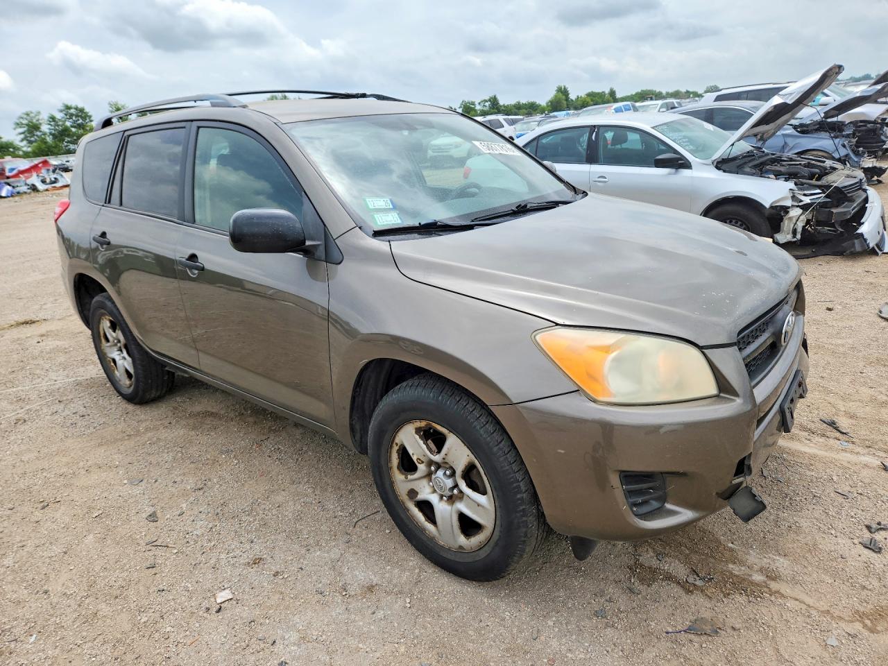 2009 Toyota Rav4 Base Brown vin: JTMBK35V295075680