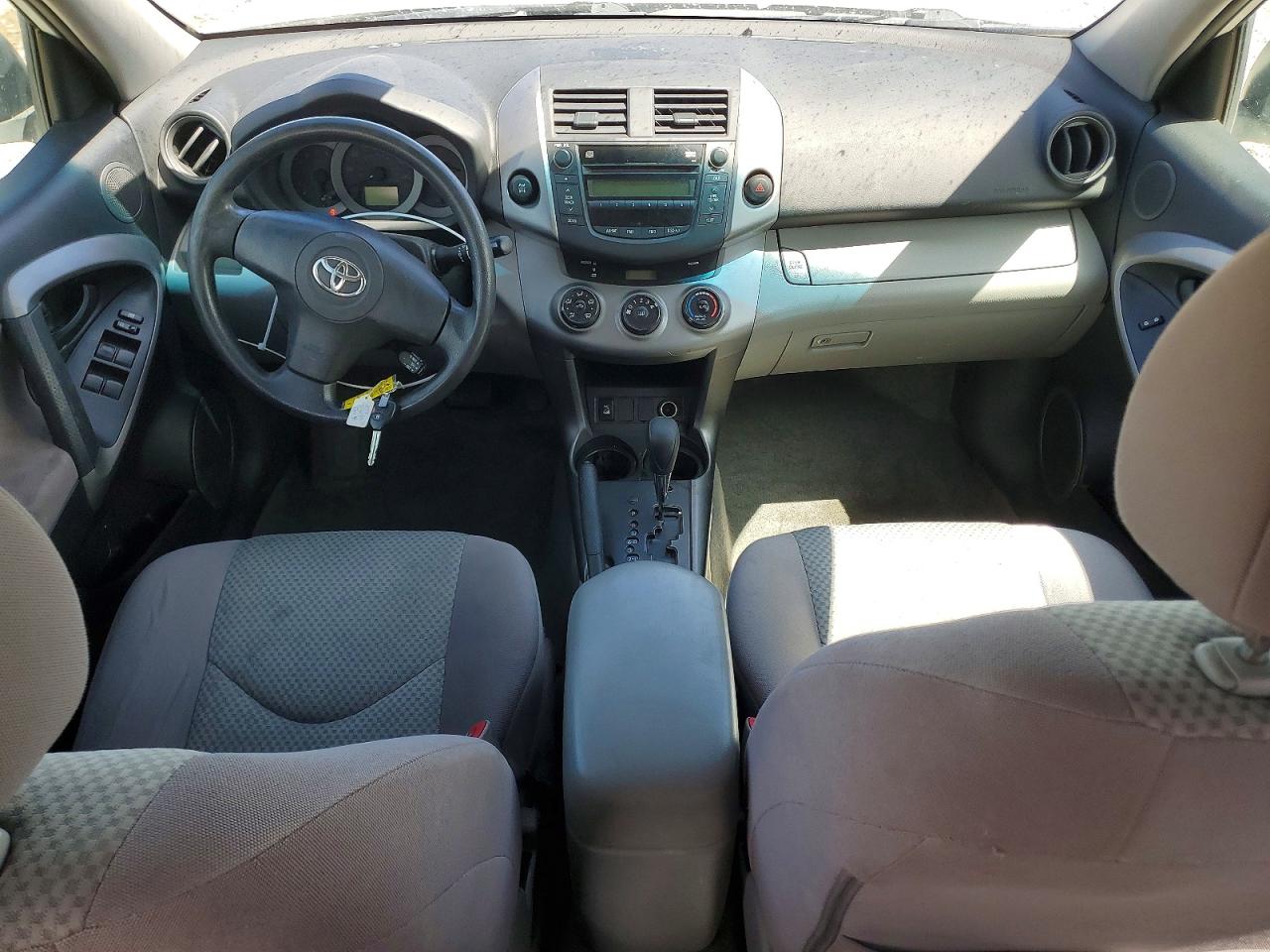2008 Toyota Rav4 Base White vin: JTMBK35V385067893