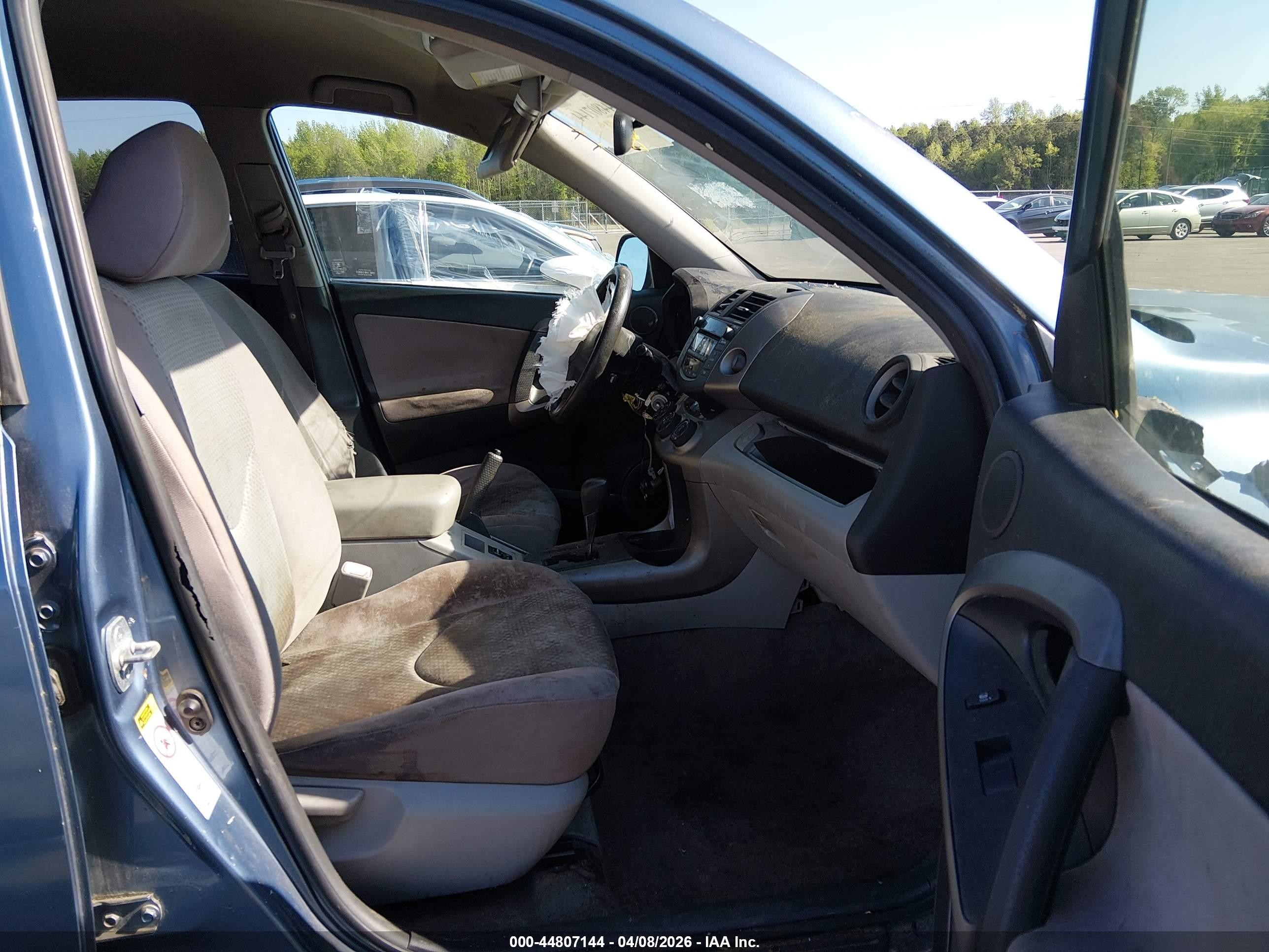 2007 Toyota Rav4 Base V6 Light Blue vin: JTMBK35V575025711