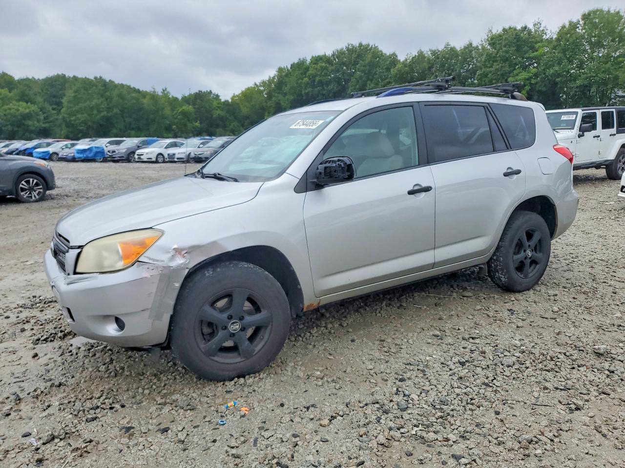 2007 Toyota Rav4 Base Silver vin: JTMBK35V675039259
