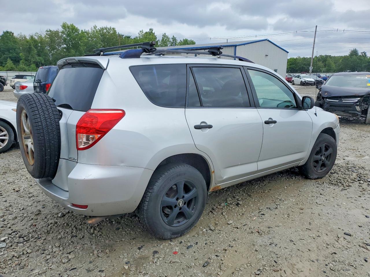 2007 Toyota Rav4 Base Silver vin: JTMBK35V675039259