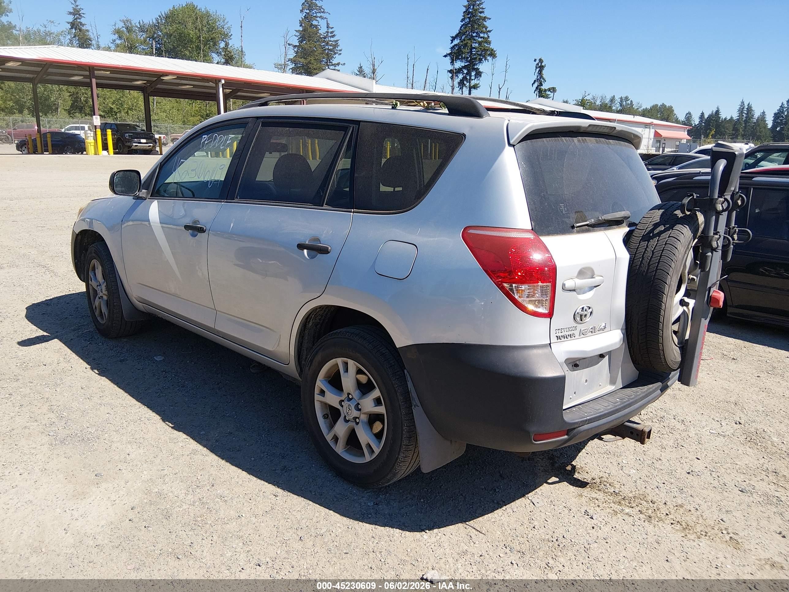 2008 Toyota Rav4 Base V6 Silver vin: JTMBK35V685052644