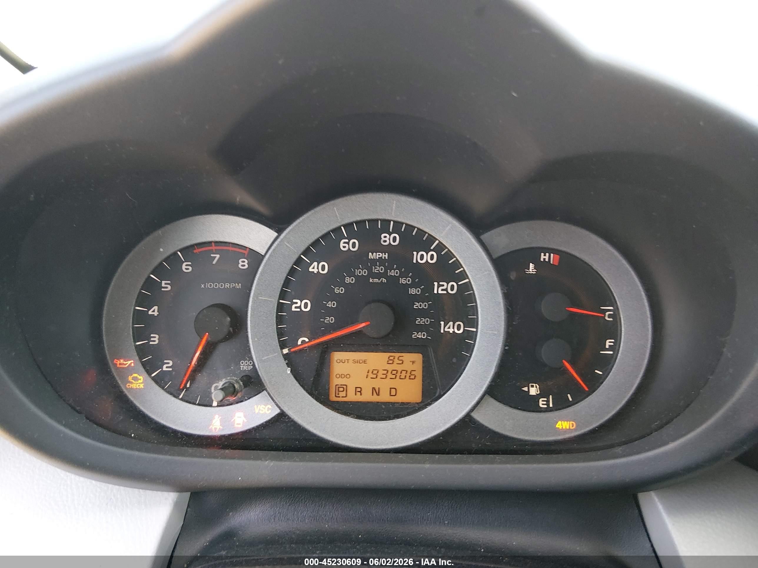 2008 Toyota Rav4 Base V6 Silver vin: JTMBK35V685052644