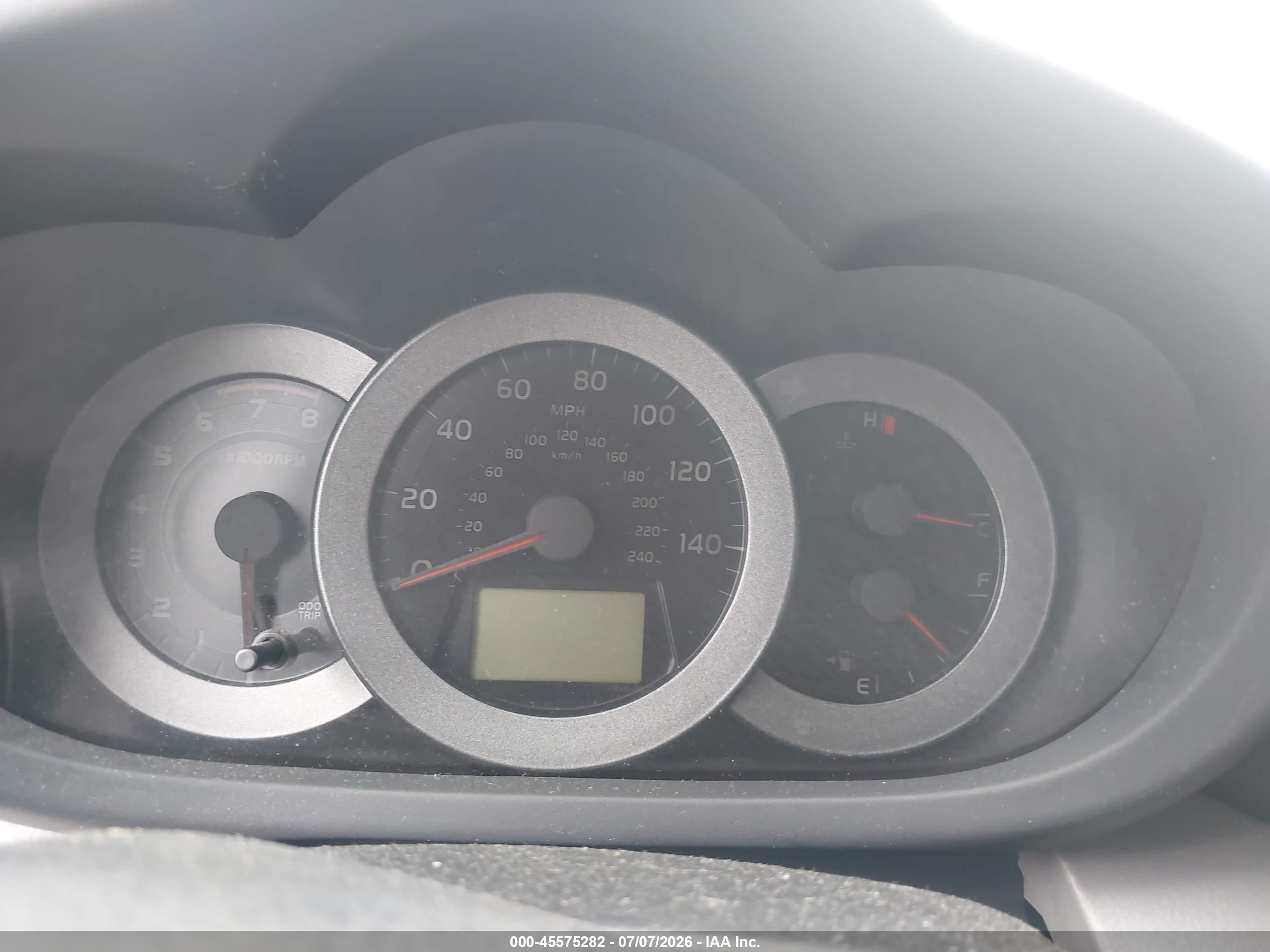 2007 Toyota Rav4 Base V6 (a5) Silver vin: JTMBK35V775018937