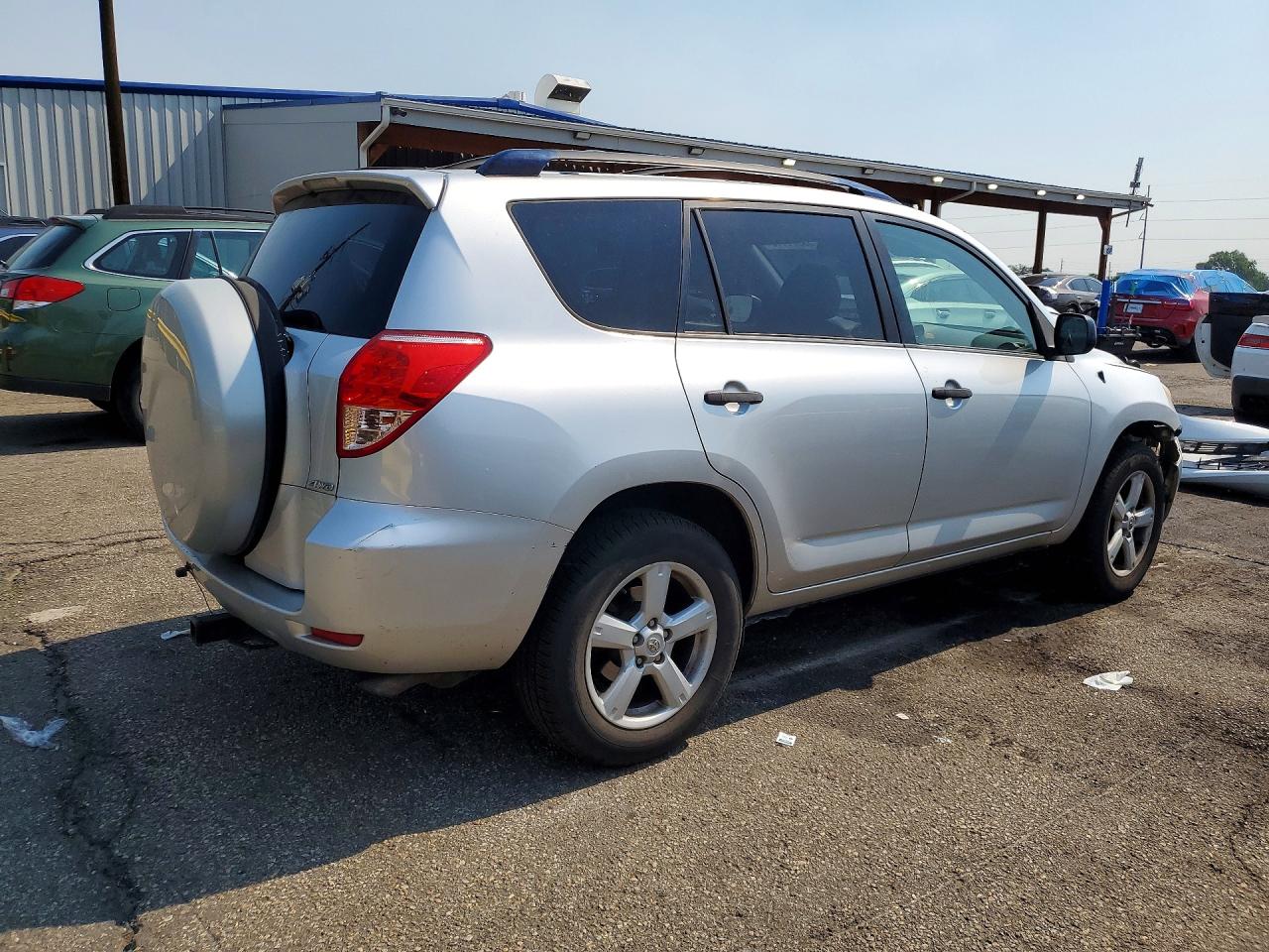2008 Toyota Rav4 Base Silver vin: JTMBK35V885068795