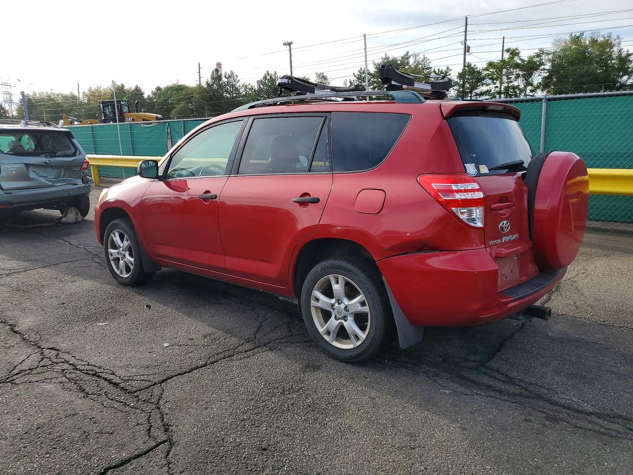 2009 Toyota Rav4 Base Red vin: JTMBK35V895073559