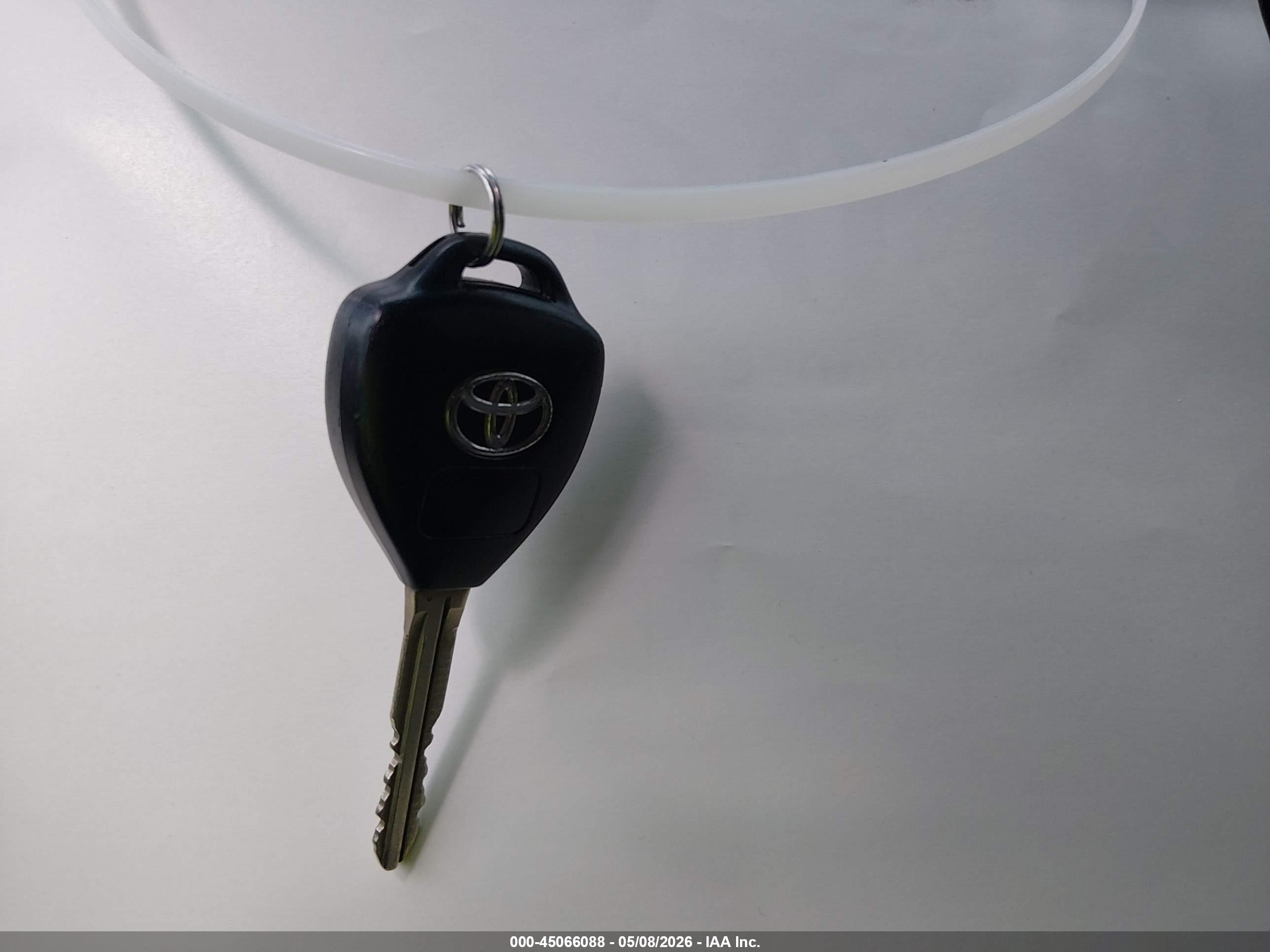 2010 Toyota Rav4 Base V6 Silver vin: JTMBK4DV3AD011312