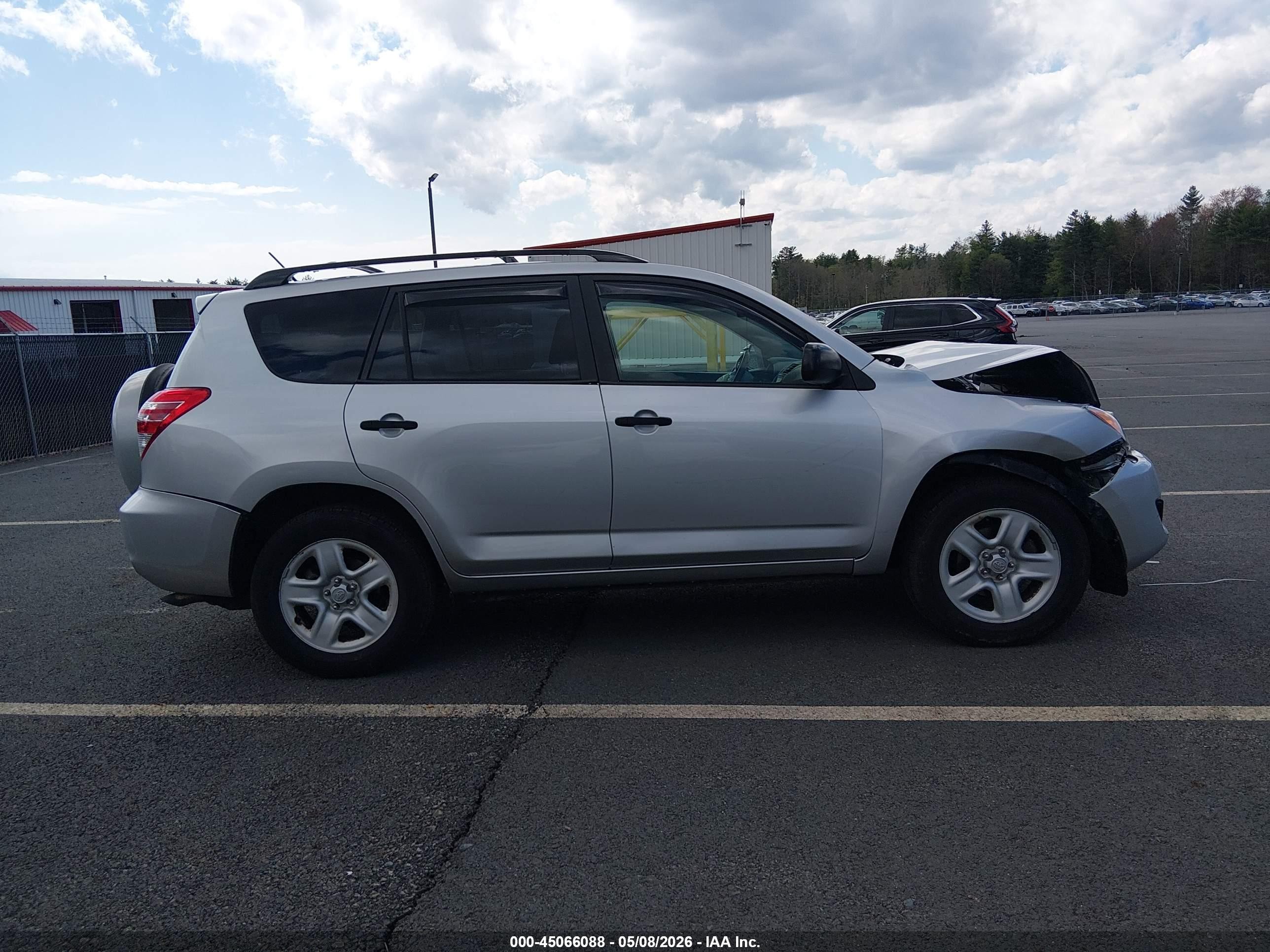 2010 Toyota Rav4 Base V6 Silver vin: JTMBK4DV3AD011312