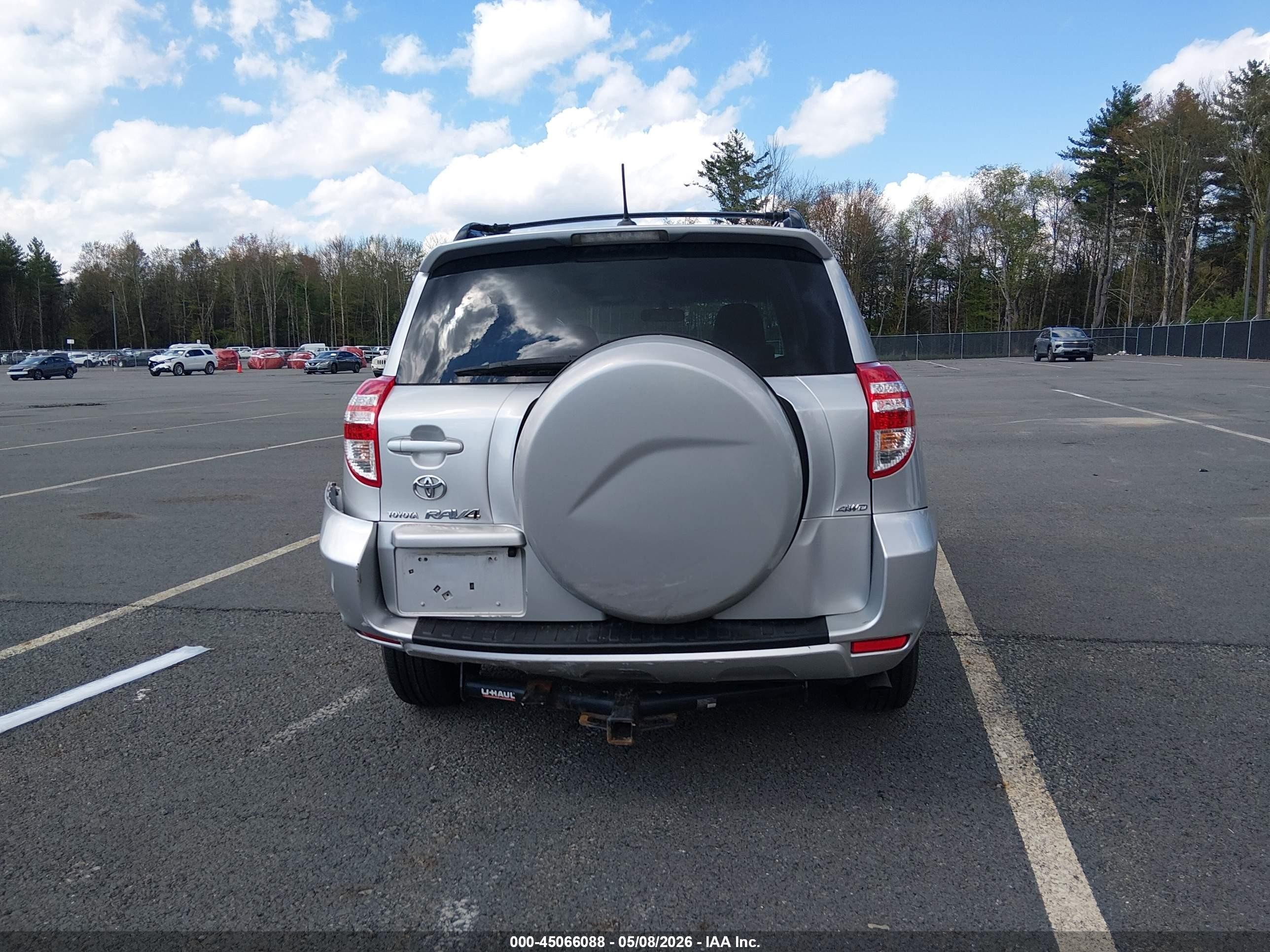 2010 Toyota Rav4 Base V6 Silver vin: JTMBK4DV3AD011312
