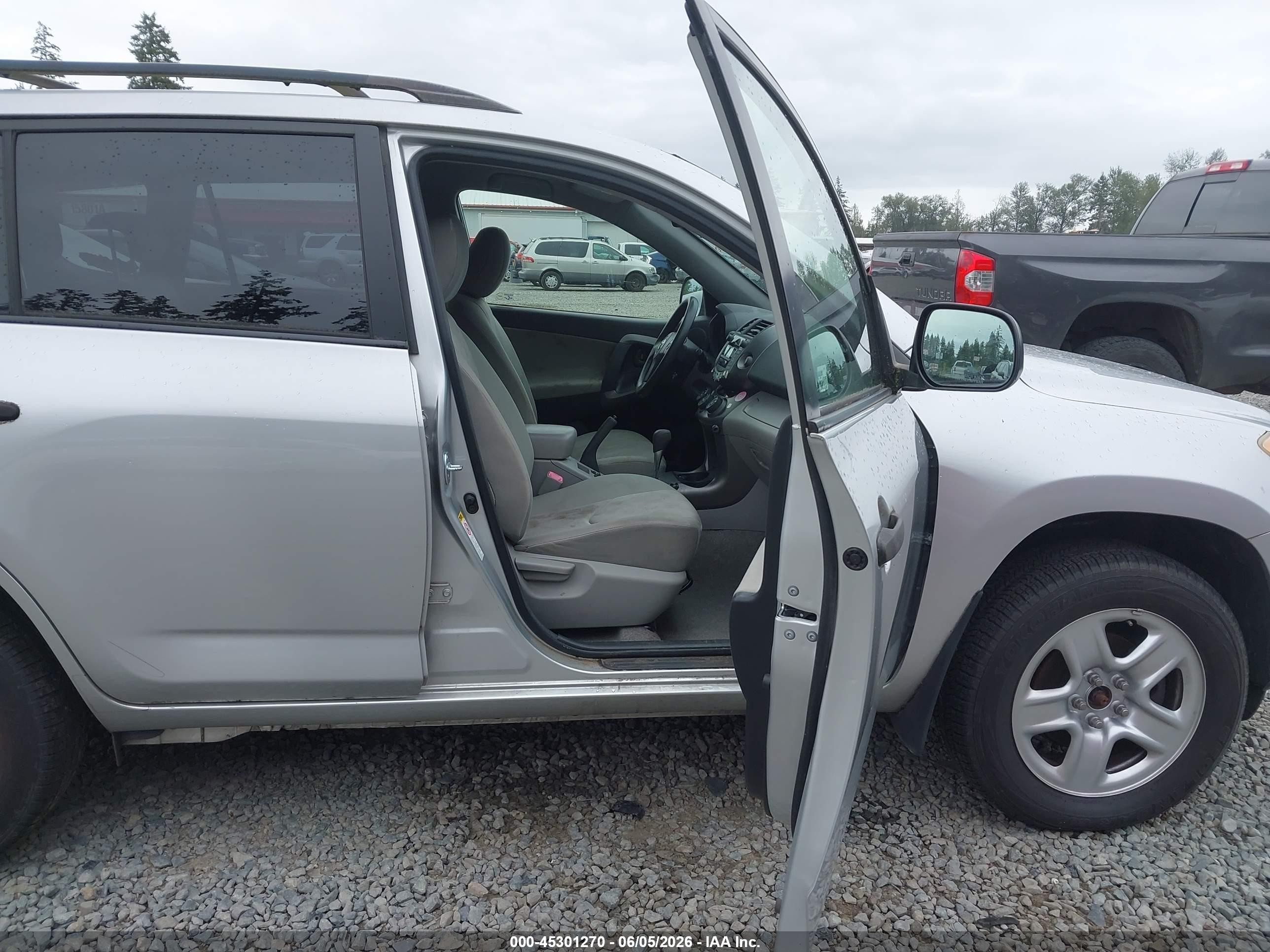 2010 Toyota Rav4 Base V6 Silver vin: JTMBK4DV8AD016232