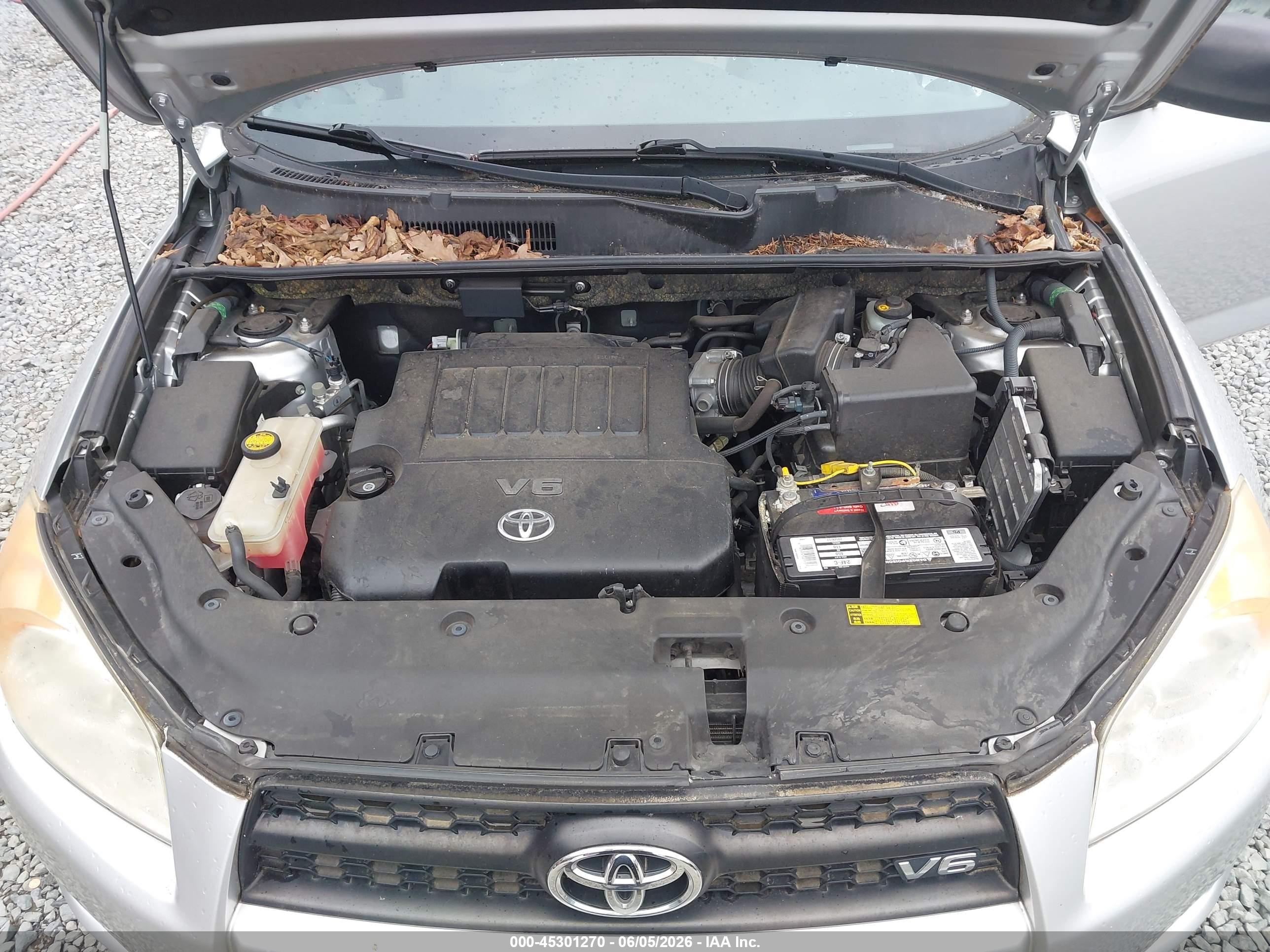 2010 Toyota Rav4 Base V6 Silver vin: JTMBK4DV8AD016232