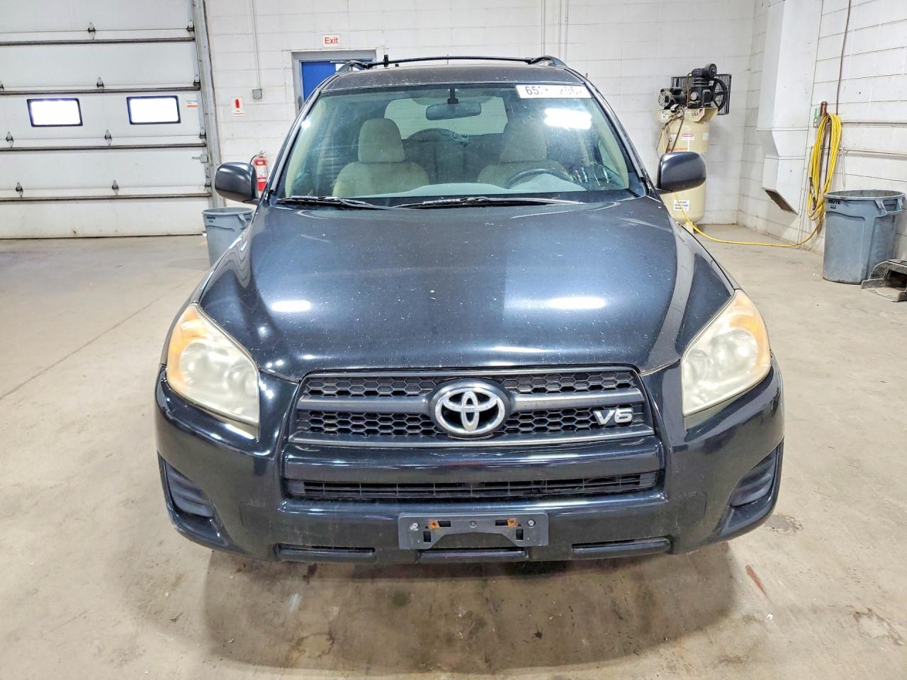 2010 Toyota Rav4 Base Black vin: JTMBK4DV9A5086686