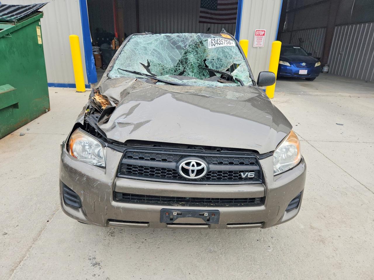2010 Toyota Rav4 Base Gold vin: JTMBK4DV9AD012738