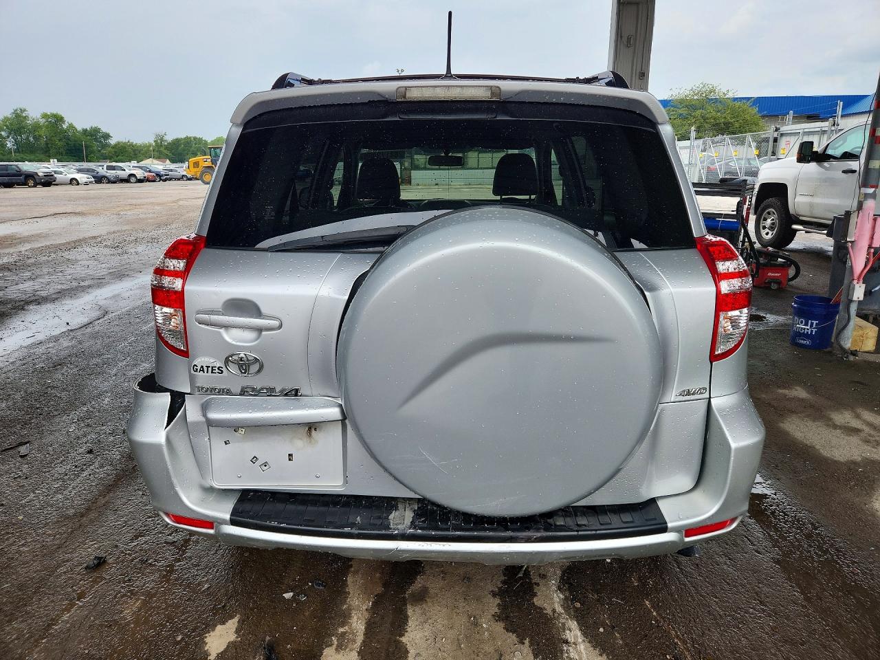 2010 Toyota Rav4 Base Silver vin: JTMBK4DVXAD017740