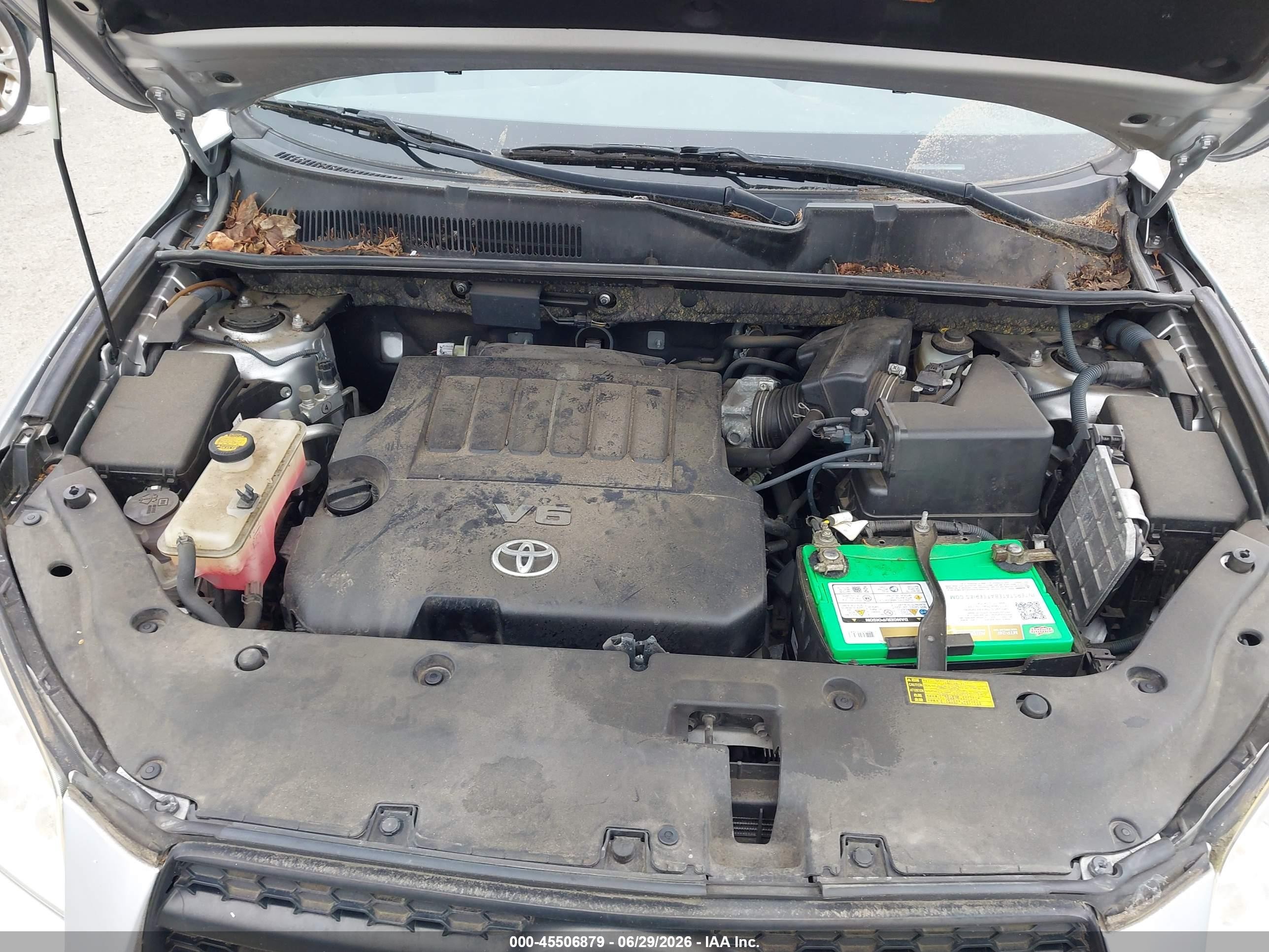 2012 Toyota Rav4 Base V6 Silver vin: JTMBK4DVXCD018812