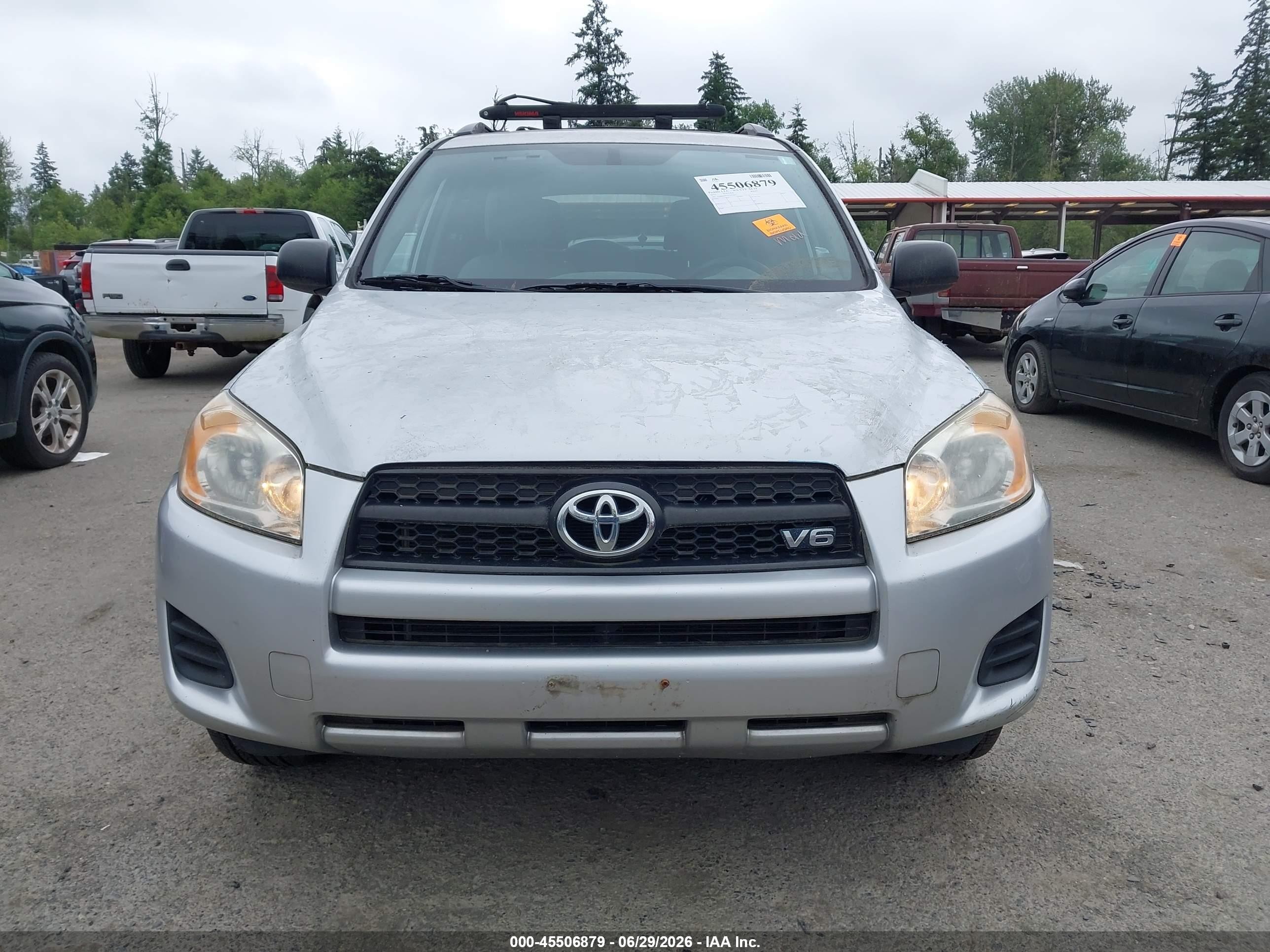 2012 Toyota Rav4 Base V6 Silver vin: JTMBK4DVXCD018812