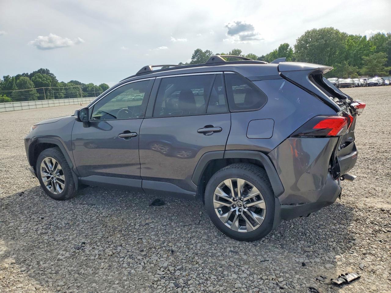 2020 Toyota Rav4 Xle Premium Угольный vin: JTMC1RFV1LJ021679