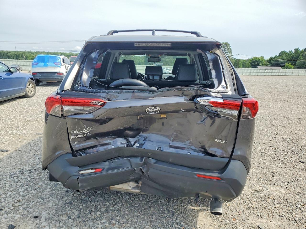 2020 Toyota Rav4 Xle Premium Угольный vin: JTMC1RFV1LJ021679