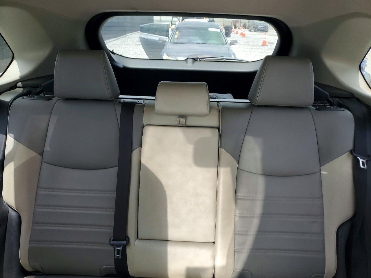2019 Toyota Rav4 Xle Premium Gray vin: JTMC1RFV5KD031743