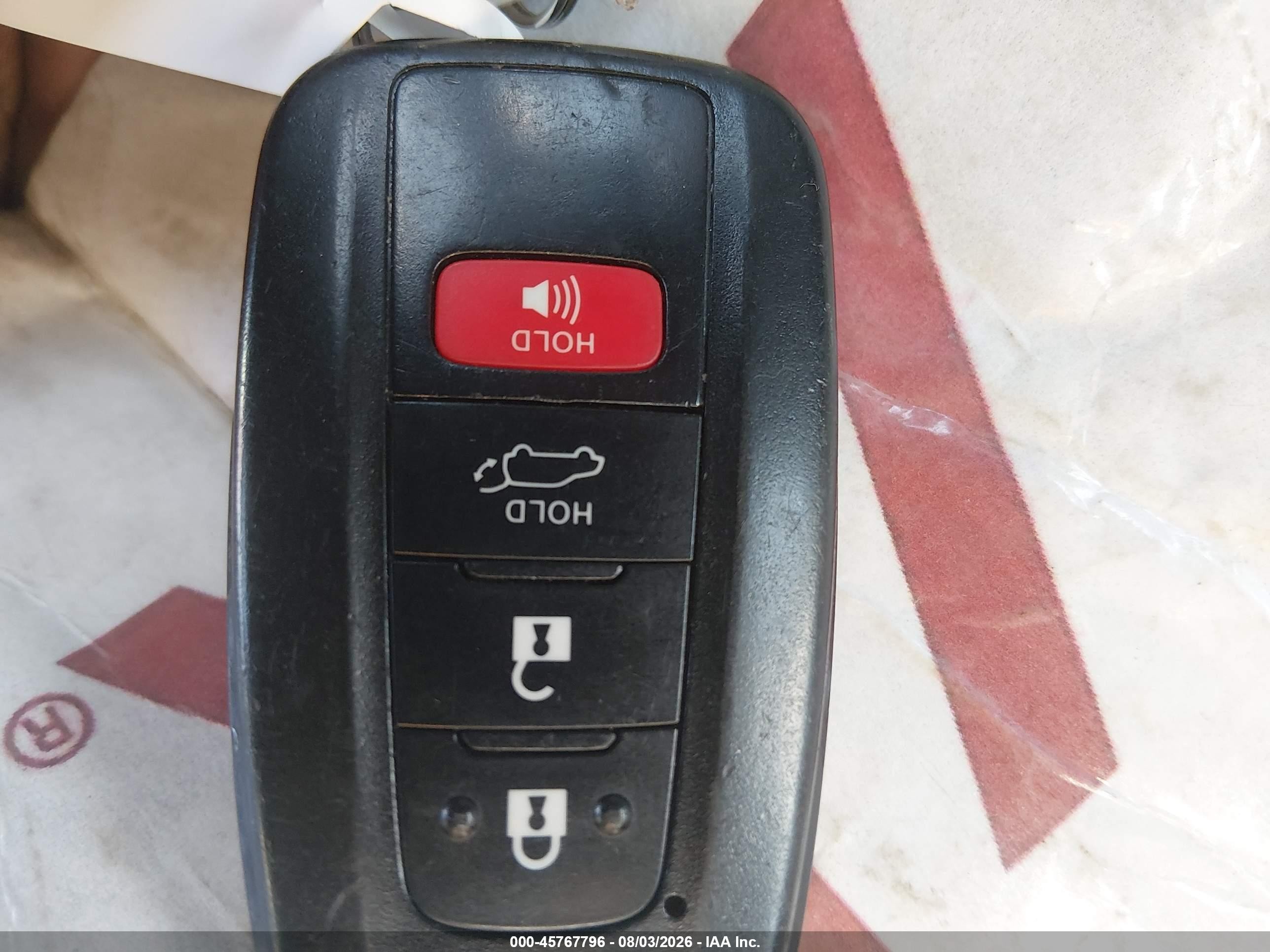 2019 Toyota Rav4 Xle Premium Красный vin: JTMC1RFV7KD036605