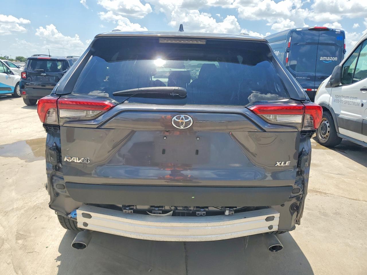 2021 Toyota Rav4 Xle Premium Charcoal vin: JTMC1RFV7MD062222