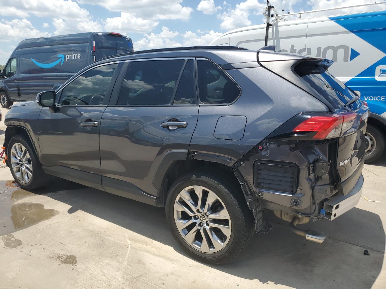2021 Toyota Rav4 Xle Premium Charcoal vin: JTMC1RFV7MD062222 Damage: Rear Bumper, Missing, Replacement Required