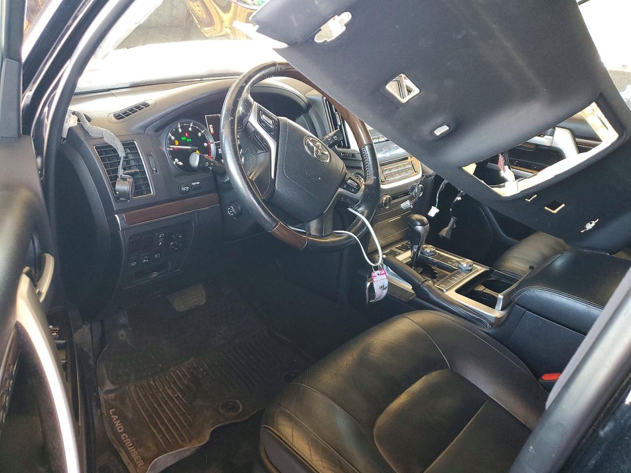 2020 Toyota Land Cruiser Heritage Edition Черный vin: JTMCY7AJ0L4089619