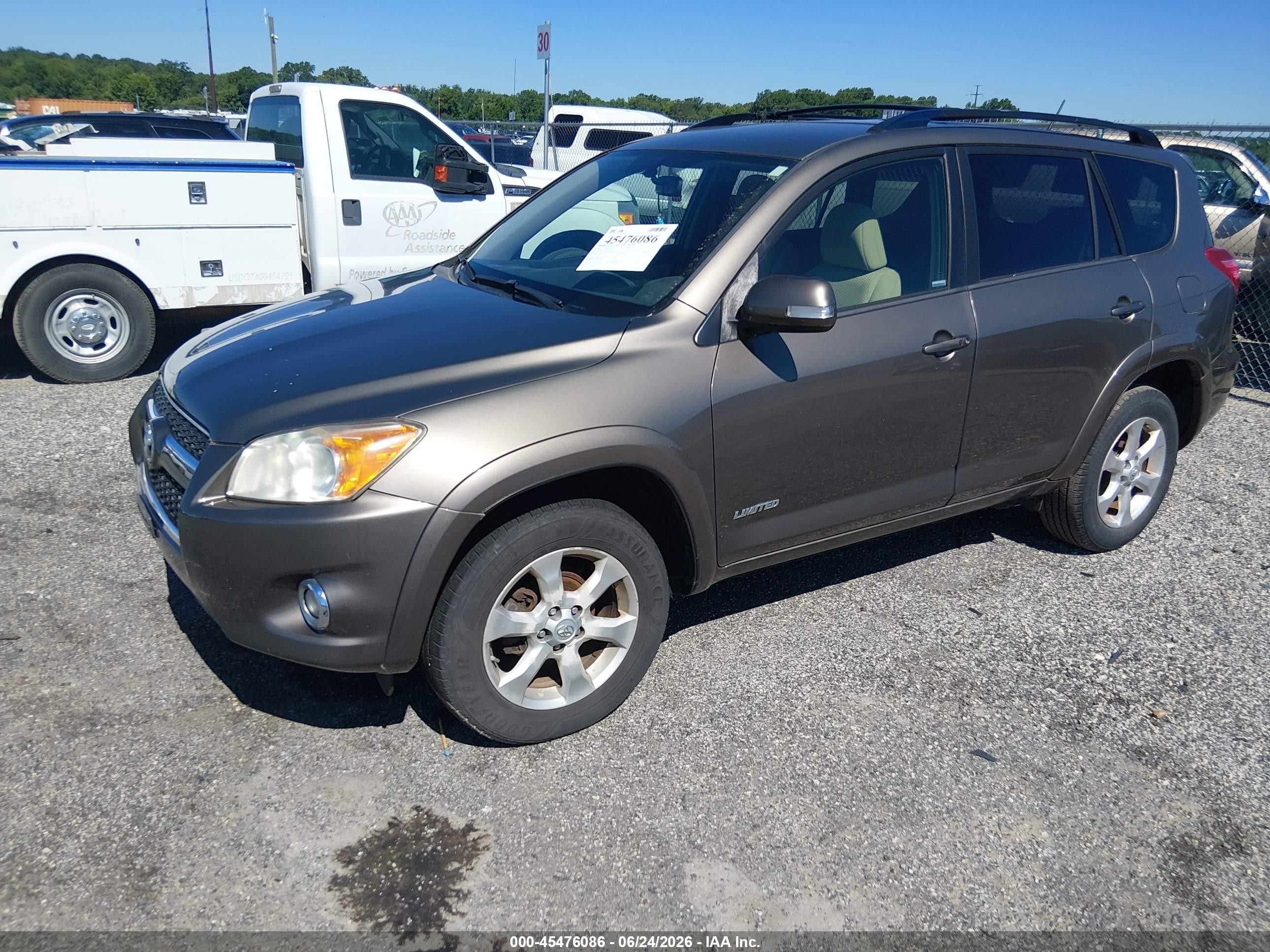 2010 Toyota Rav4 Limited Коричневый vin: JTMDF4DV0A5019505