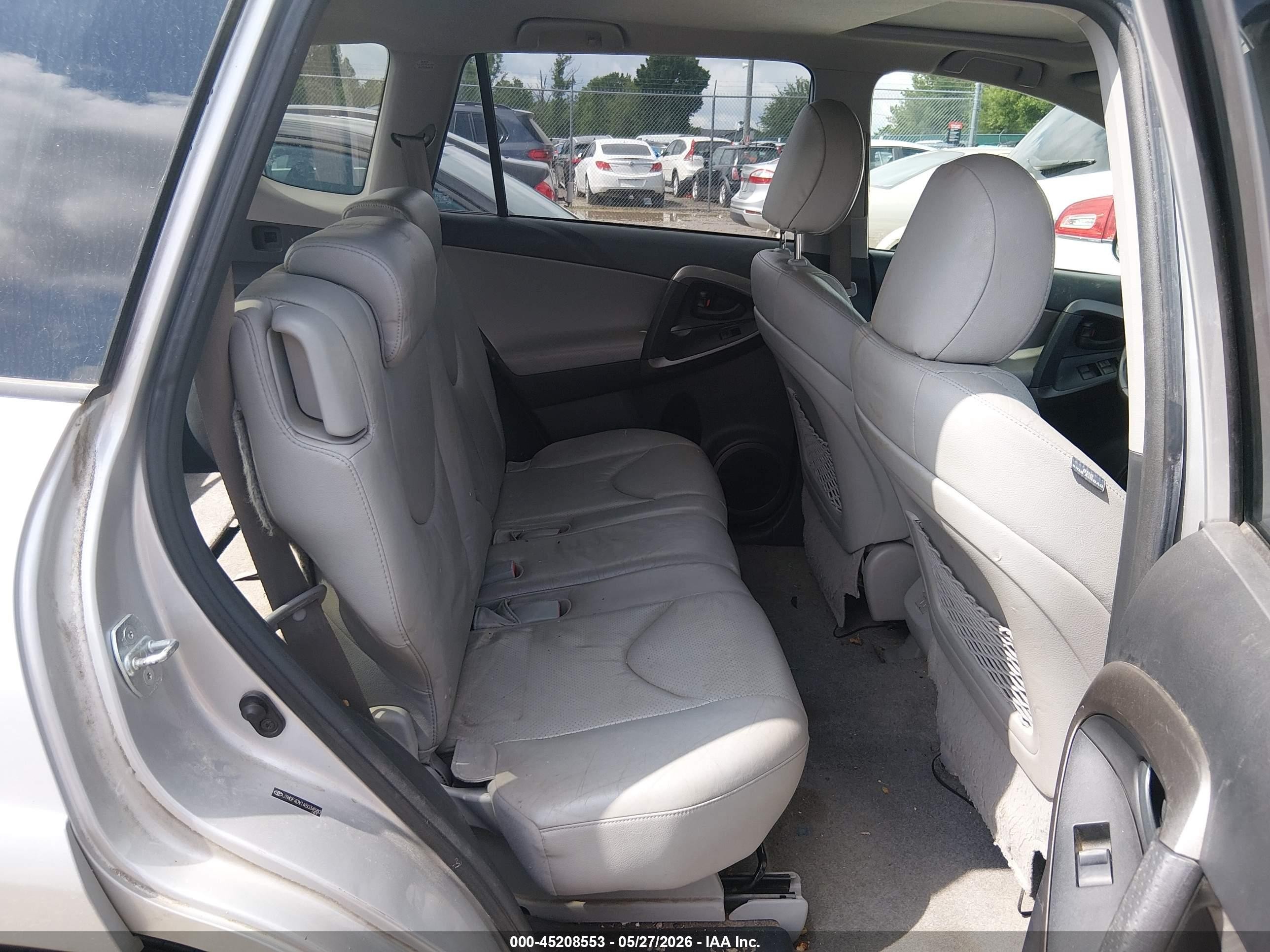 2010 Toyota Rav4 Limited Silver vin: JTMDF4DV1A5034580