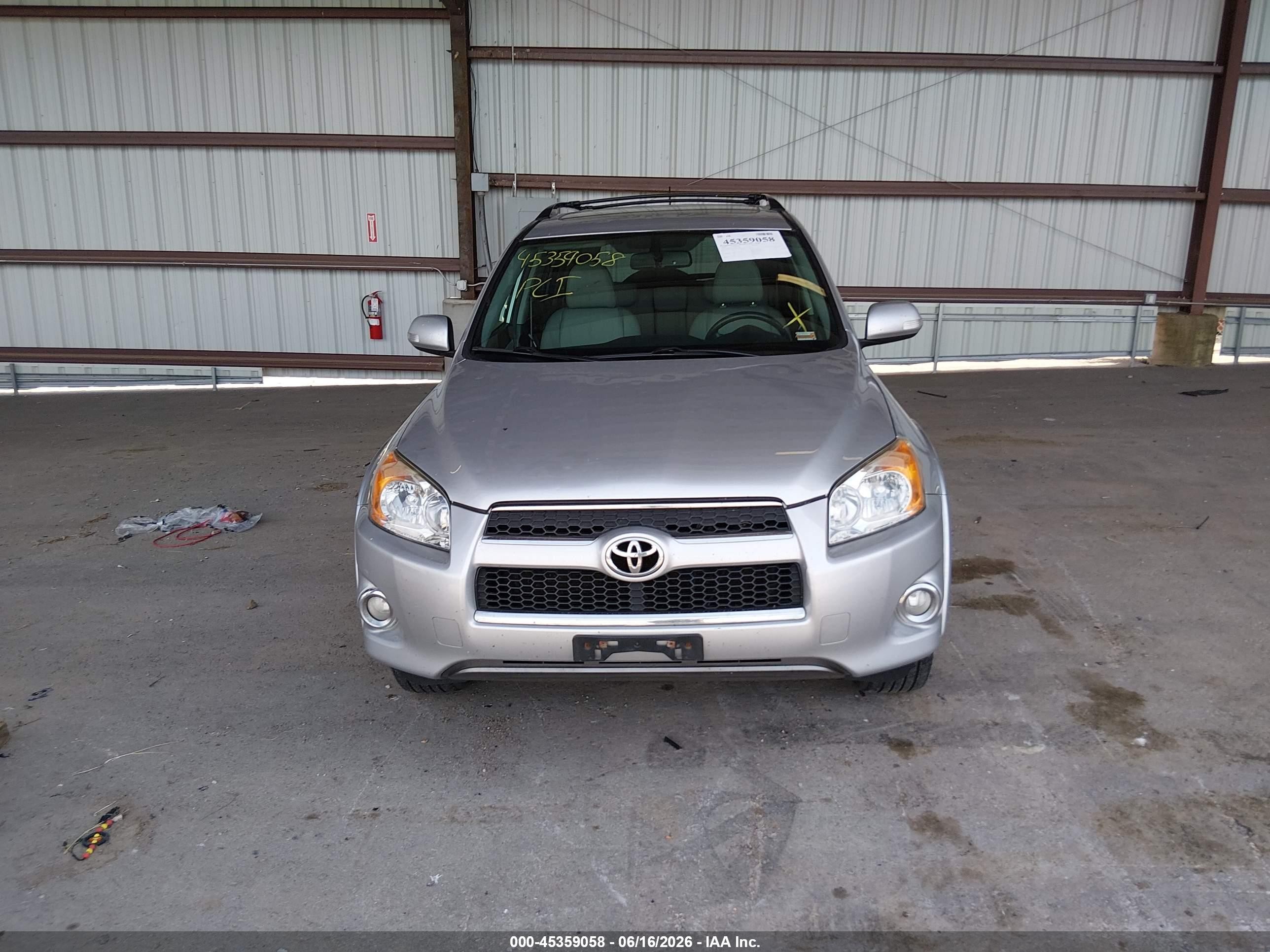 2010 Toyota Rav4 Limited Silver vin: JTMDF4DV2A5021336