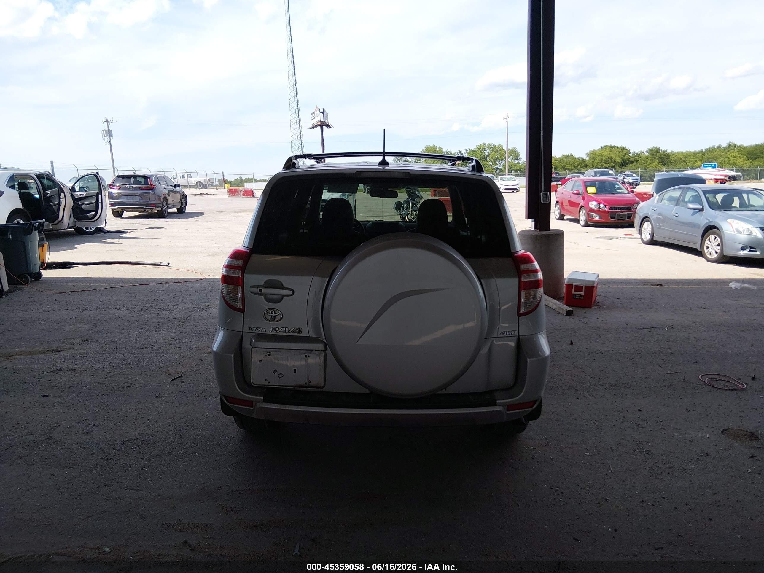 2010 Toyota Rav4 Limited Silver vin: JTMDF4DV2A5021336