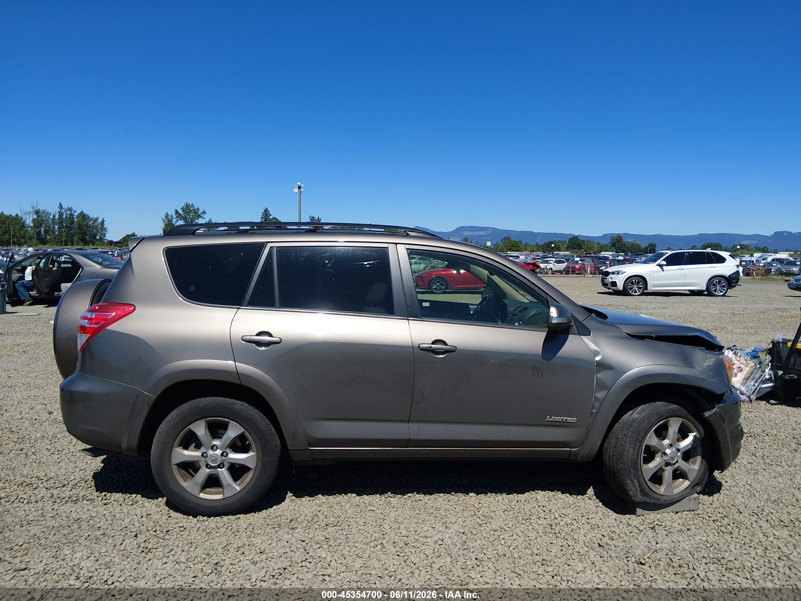 2012 Toyota Rav4 Limited Brown vin: JTMDF4DV2C5053951