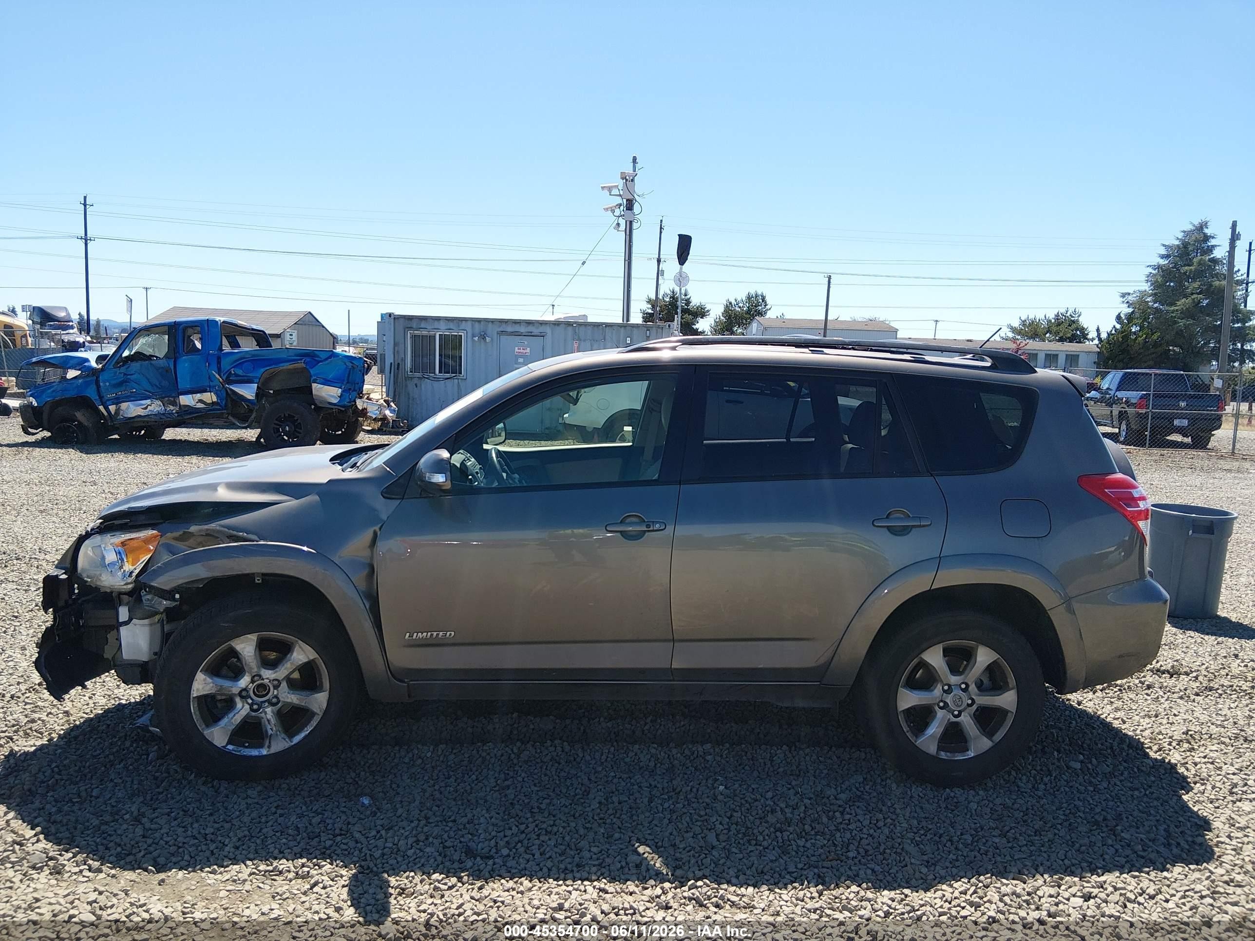 2012 Toyota Rav4 Limited Brown vin: JTMDF4DV2C5053951
