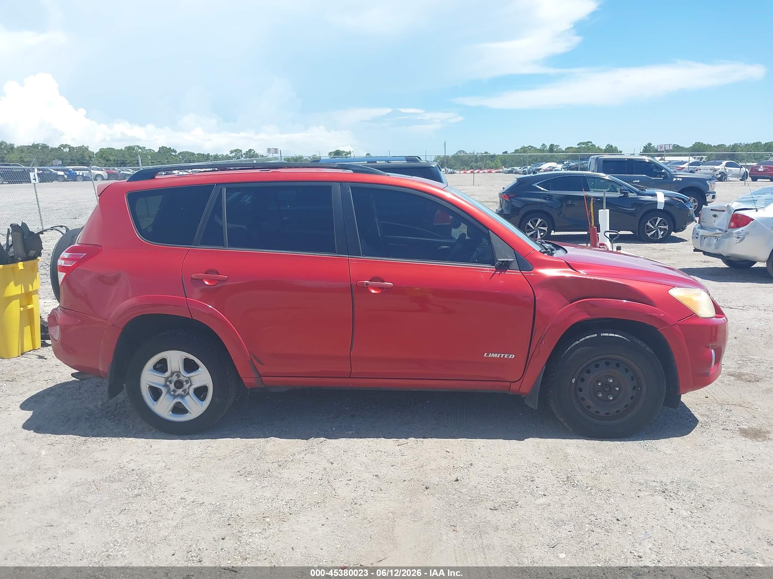 2010 Toyota Rav4 Limited Red vin: JTMDF4DV4AD038967