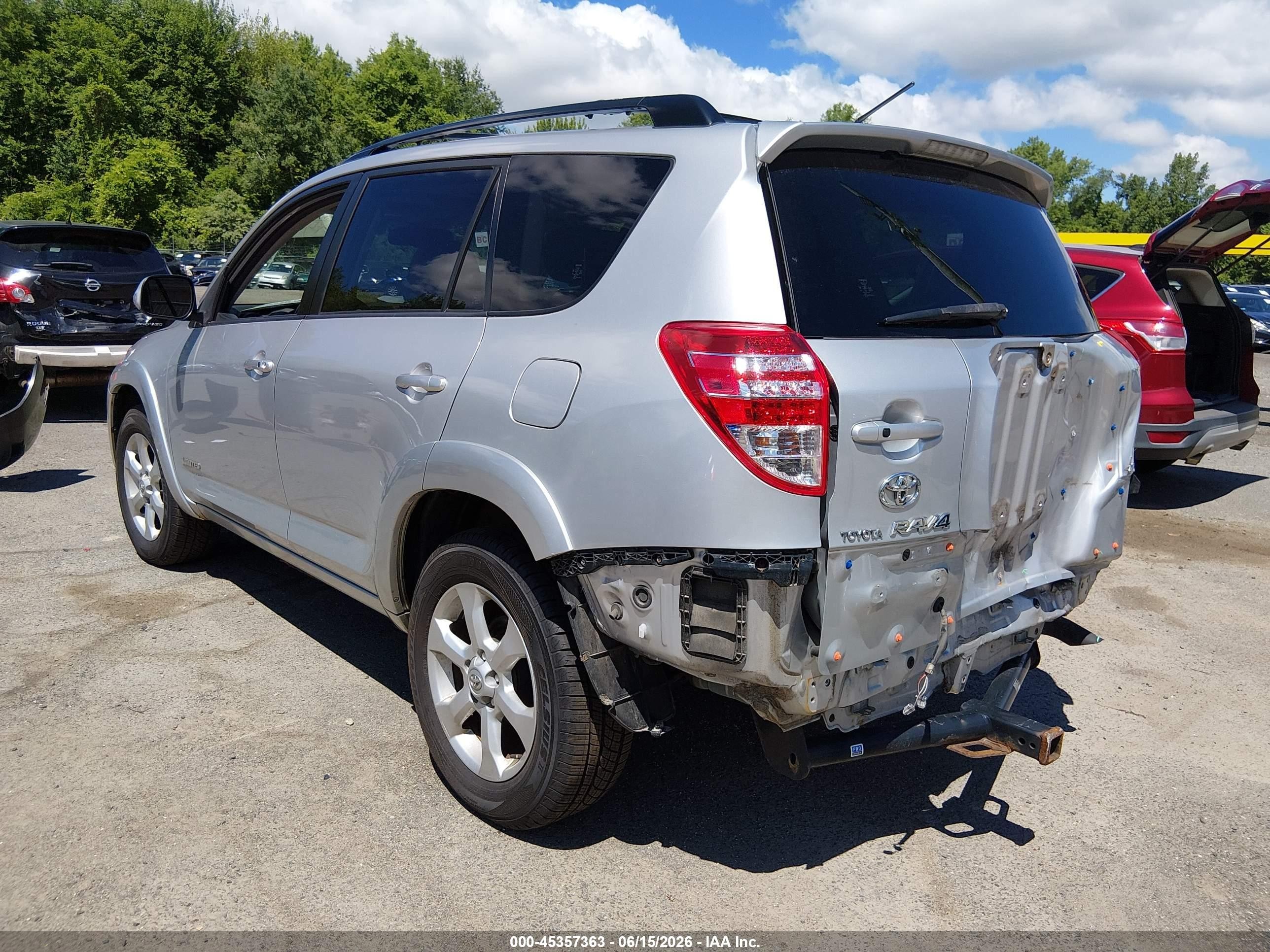 2010 Toyota Rav4 Limited Silver vin: JTMDF4DV5AD039206