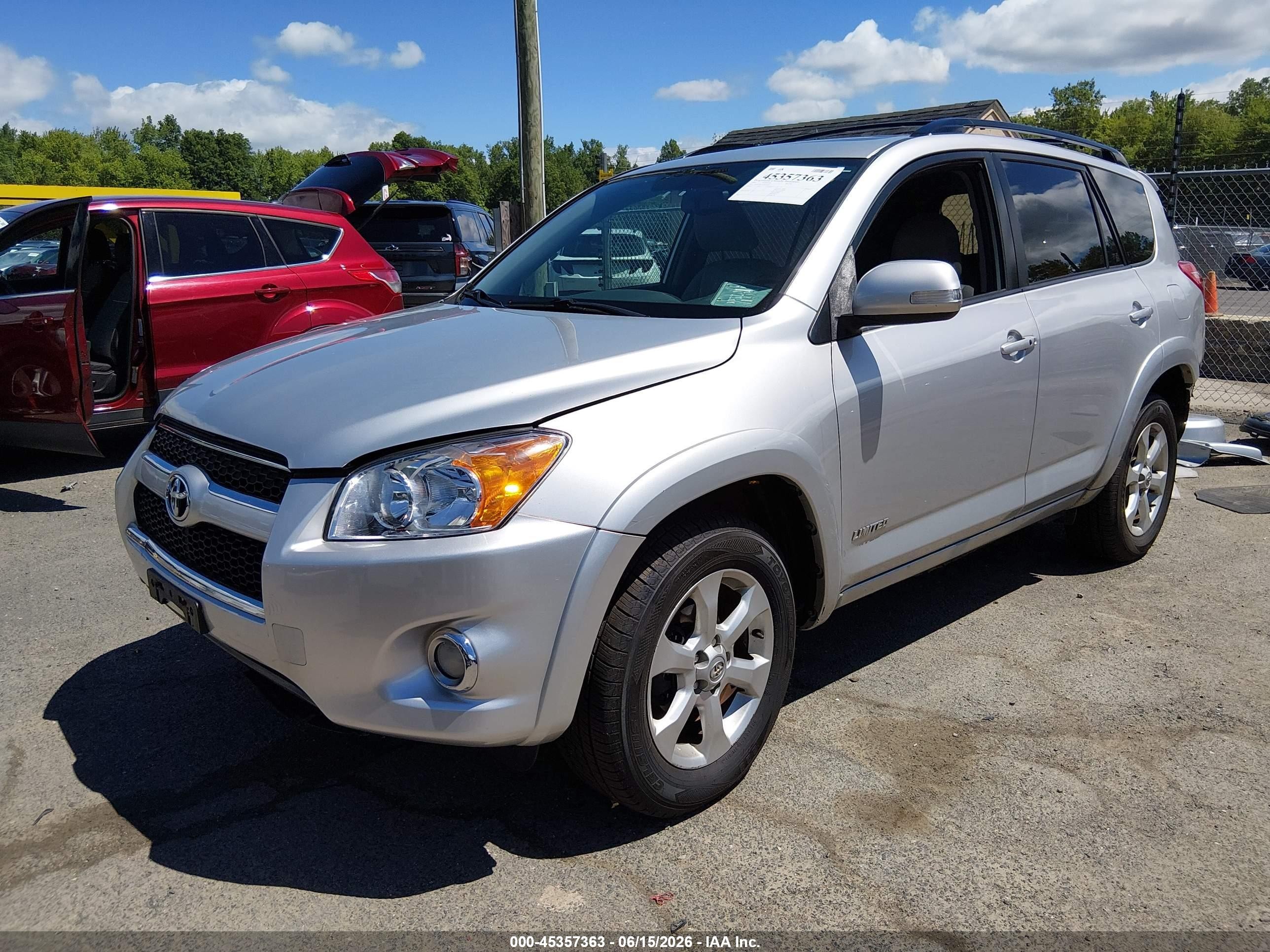 2010 Toyota Rav4 Limited Silver vin: JTMDF4DV5AD039206