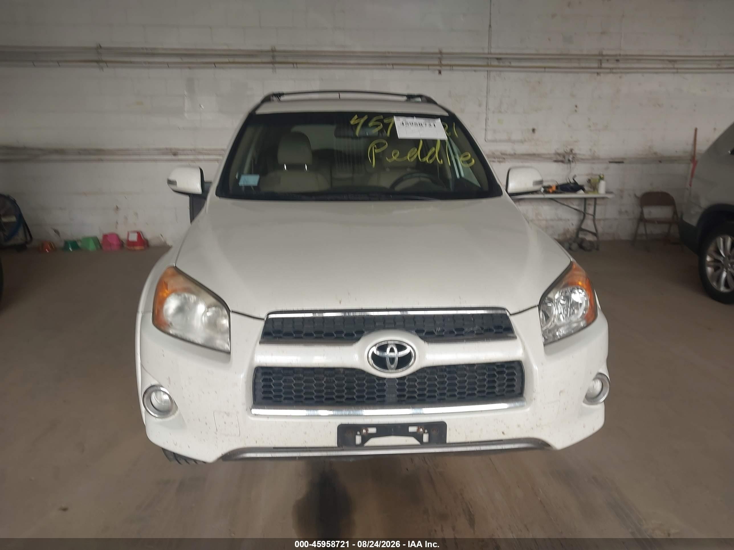 2010 Toyota Rav4 Limited White vin: JTMDF4DV6A5020982