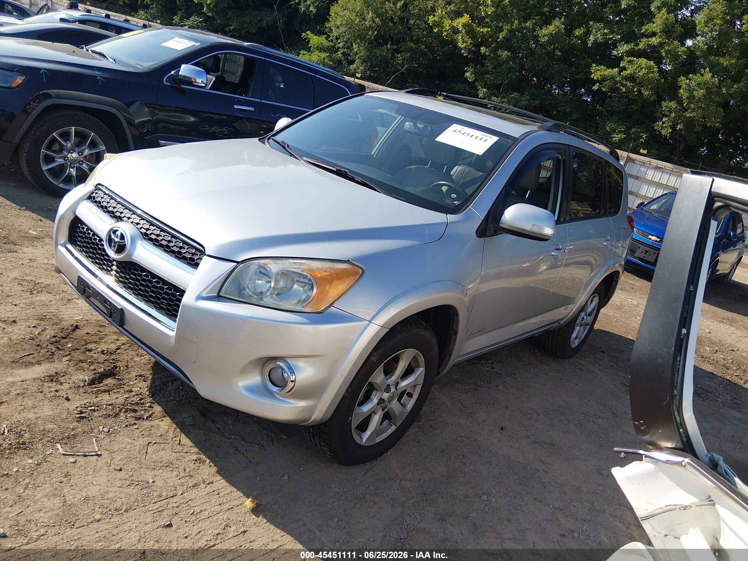 2012 Toyota Rav4 Limited Silver vin: JTMDF4DV9C5057964