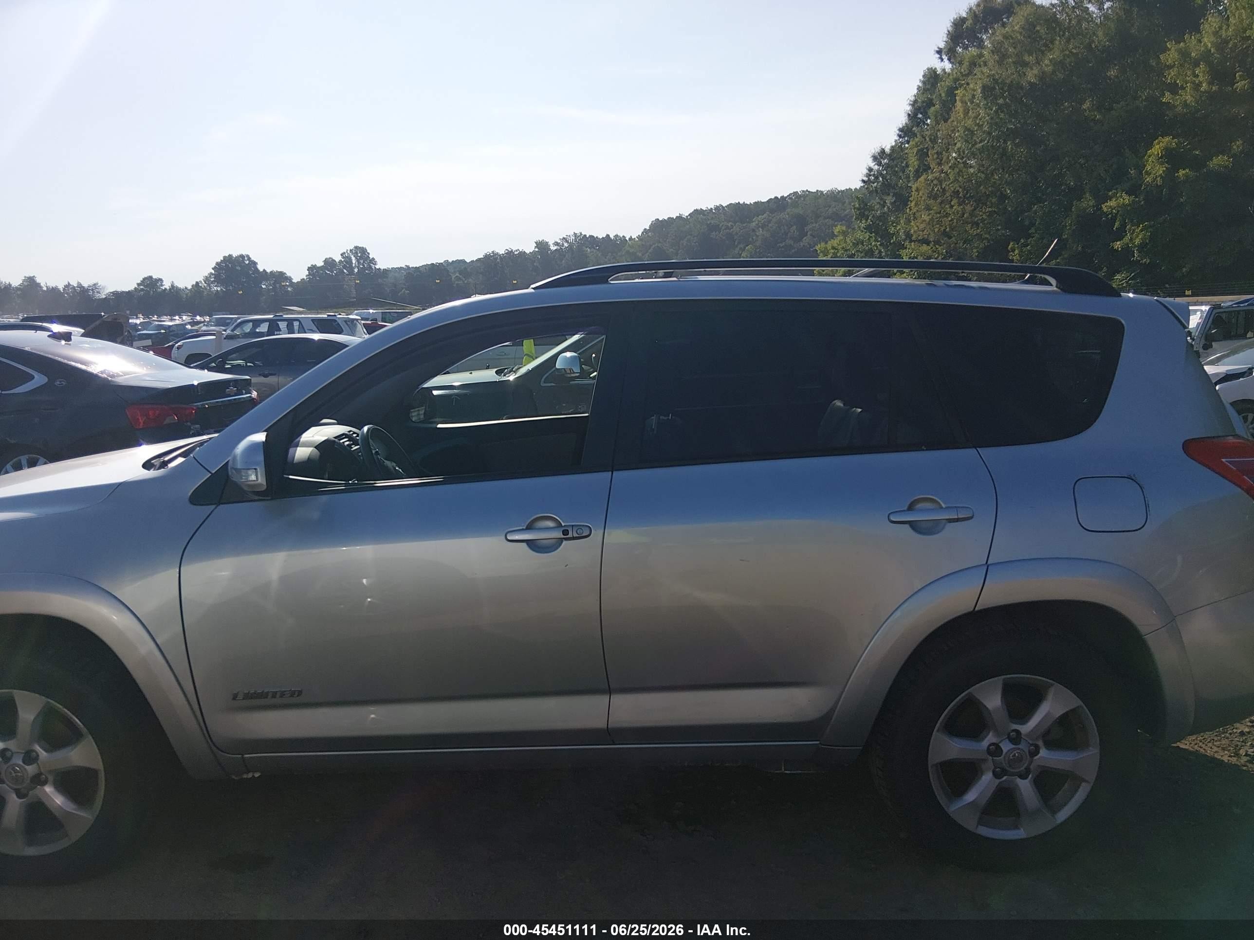 2012 Toyota Rav4 Limited Silver vin: JTMDF4DV9C5057964