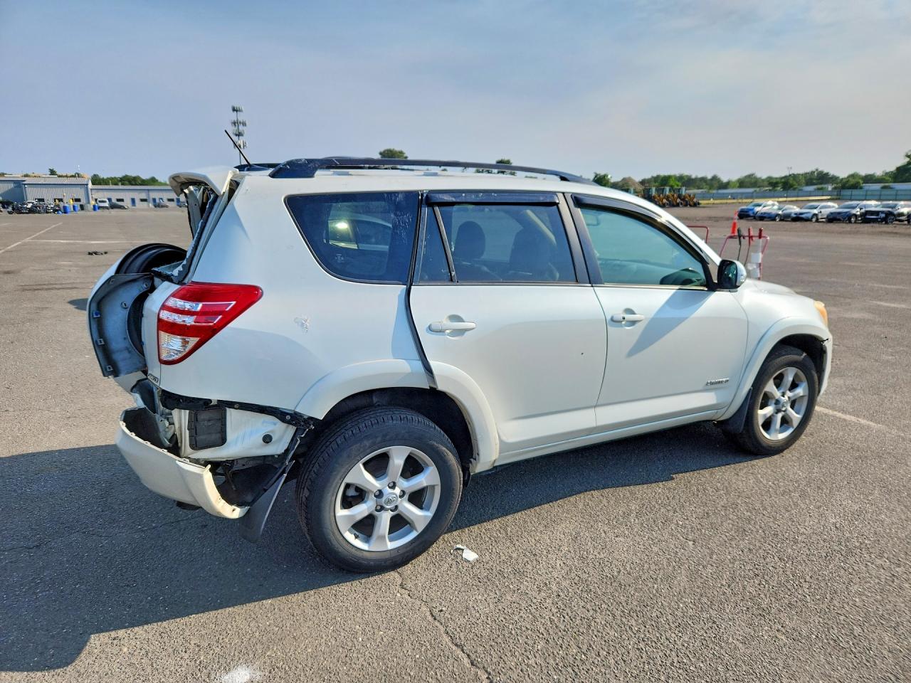 2010 Toyota Rav4 Limited White vin: JTMDF4DVXA5020791