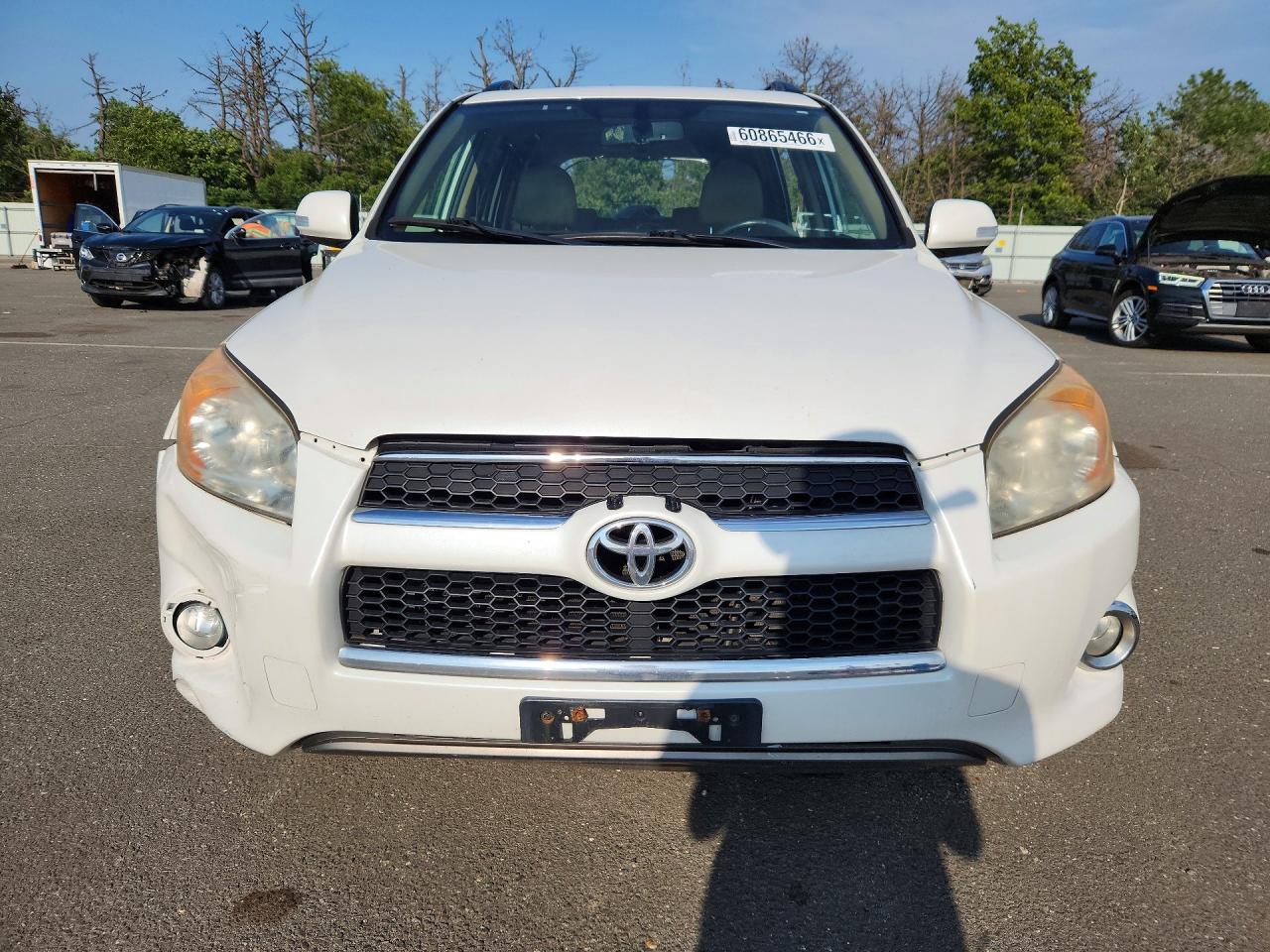 2010 Toyota Rav4 Limited White vin: JTMDF4DVXA5020791