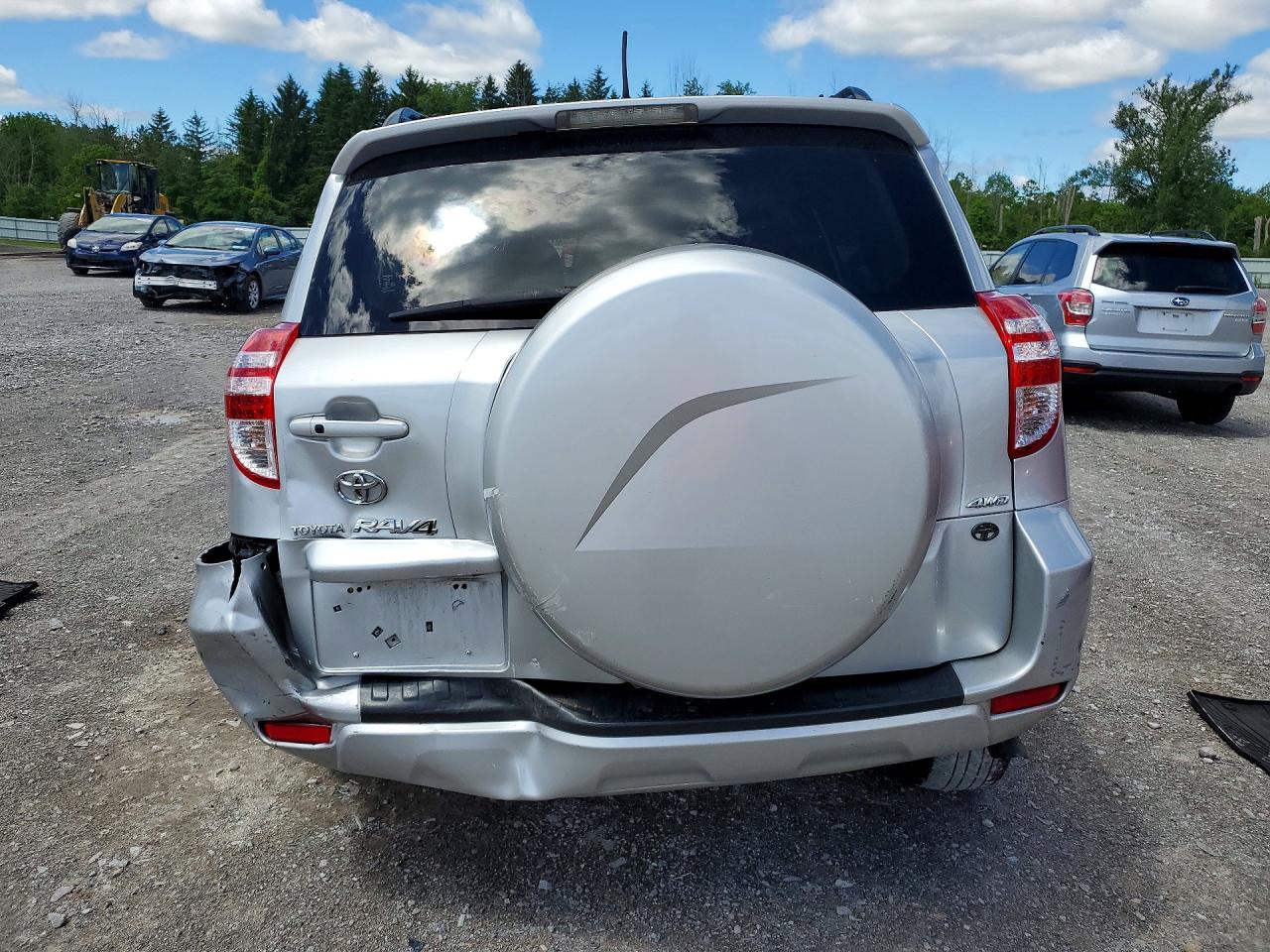 2010 Toyota Rav4 Limited Silver vin: JTMDF4DVXAD038603