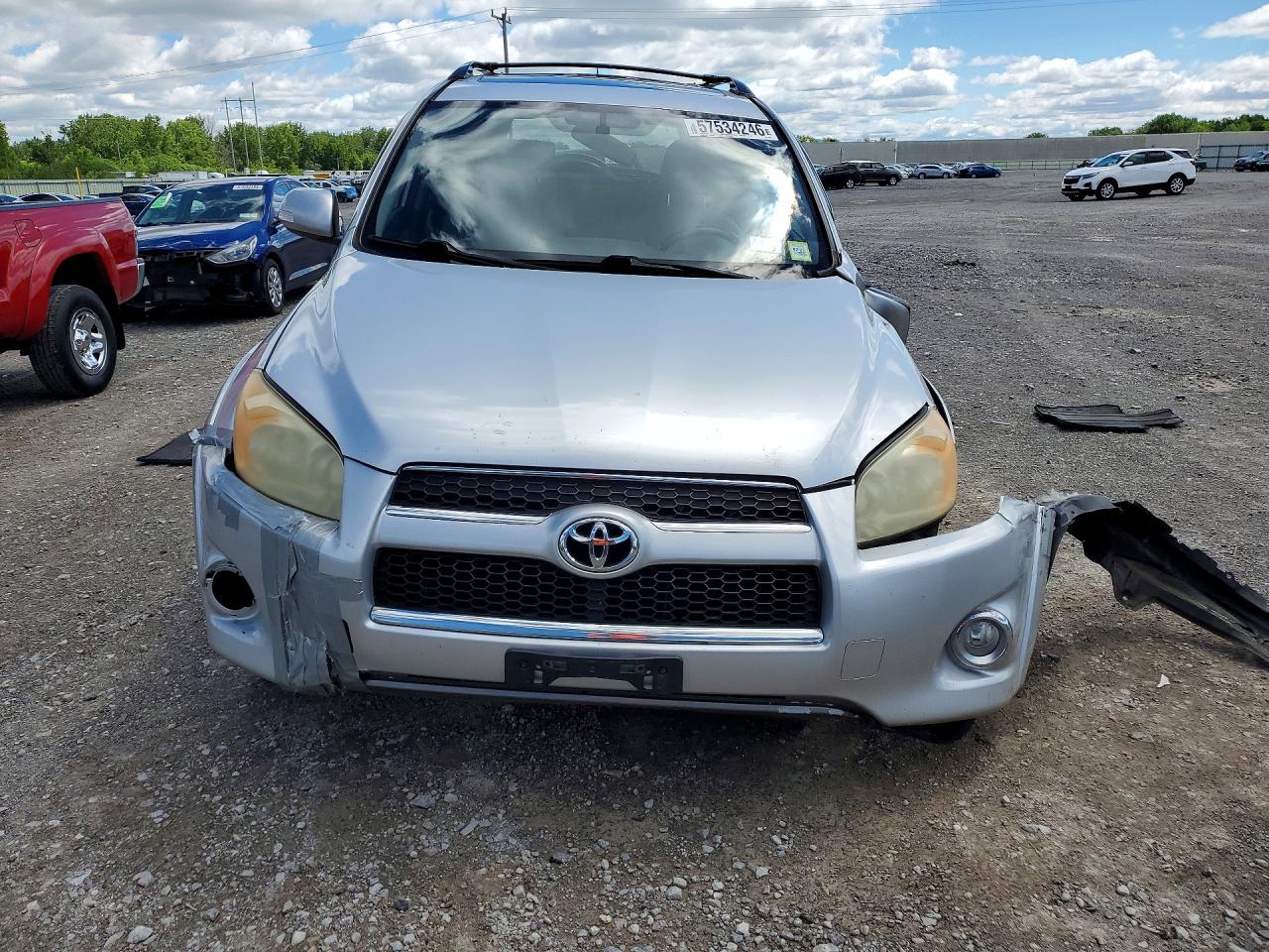 2010 Toyota Rav4 Limited Silver vin: JTMDF4DVXAD038603