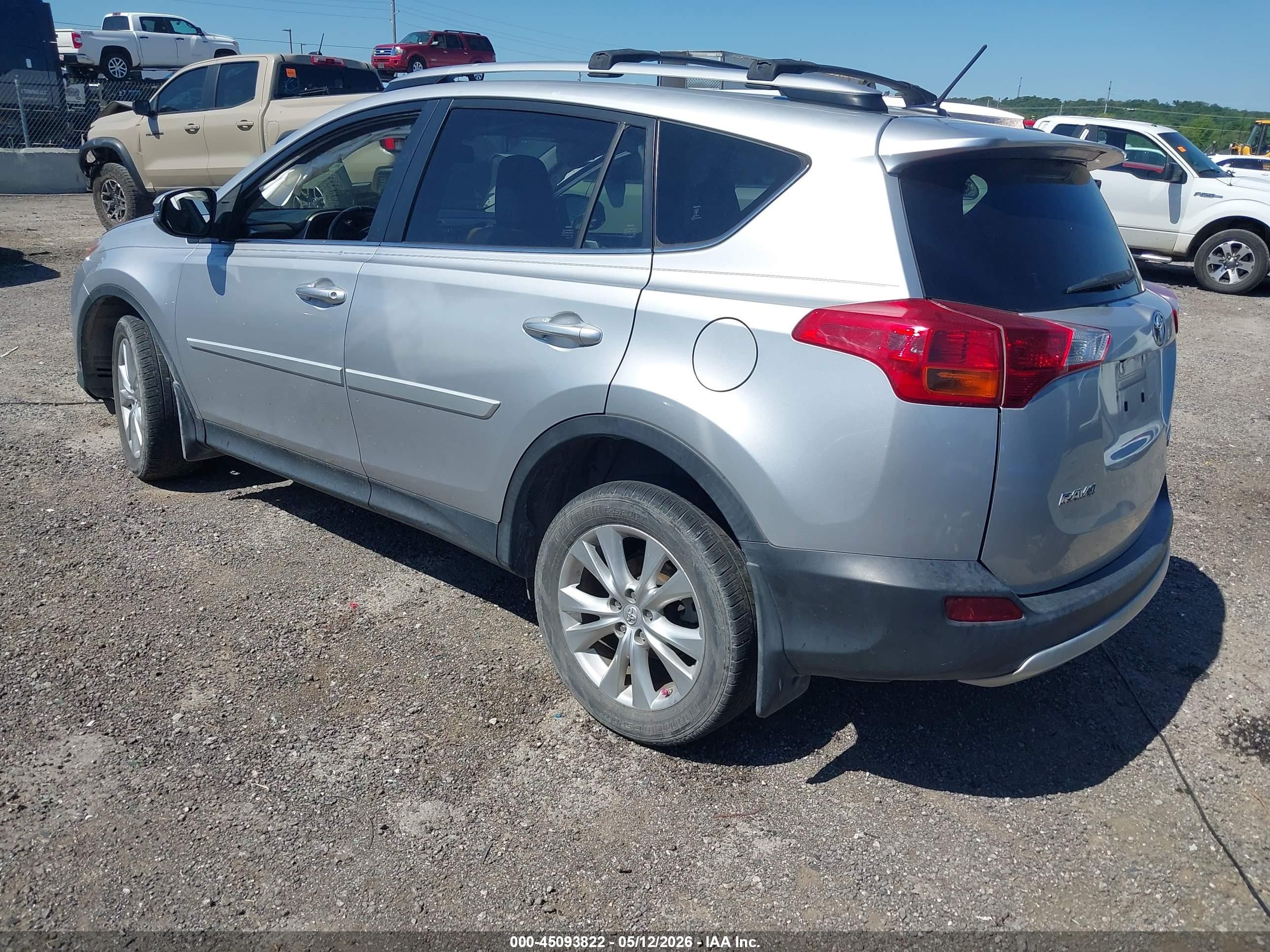 2015 Toyota Rav4 Limited Silver vin: JTMDFREV0FD158414
