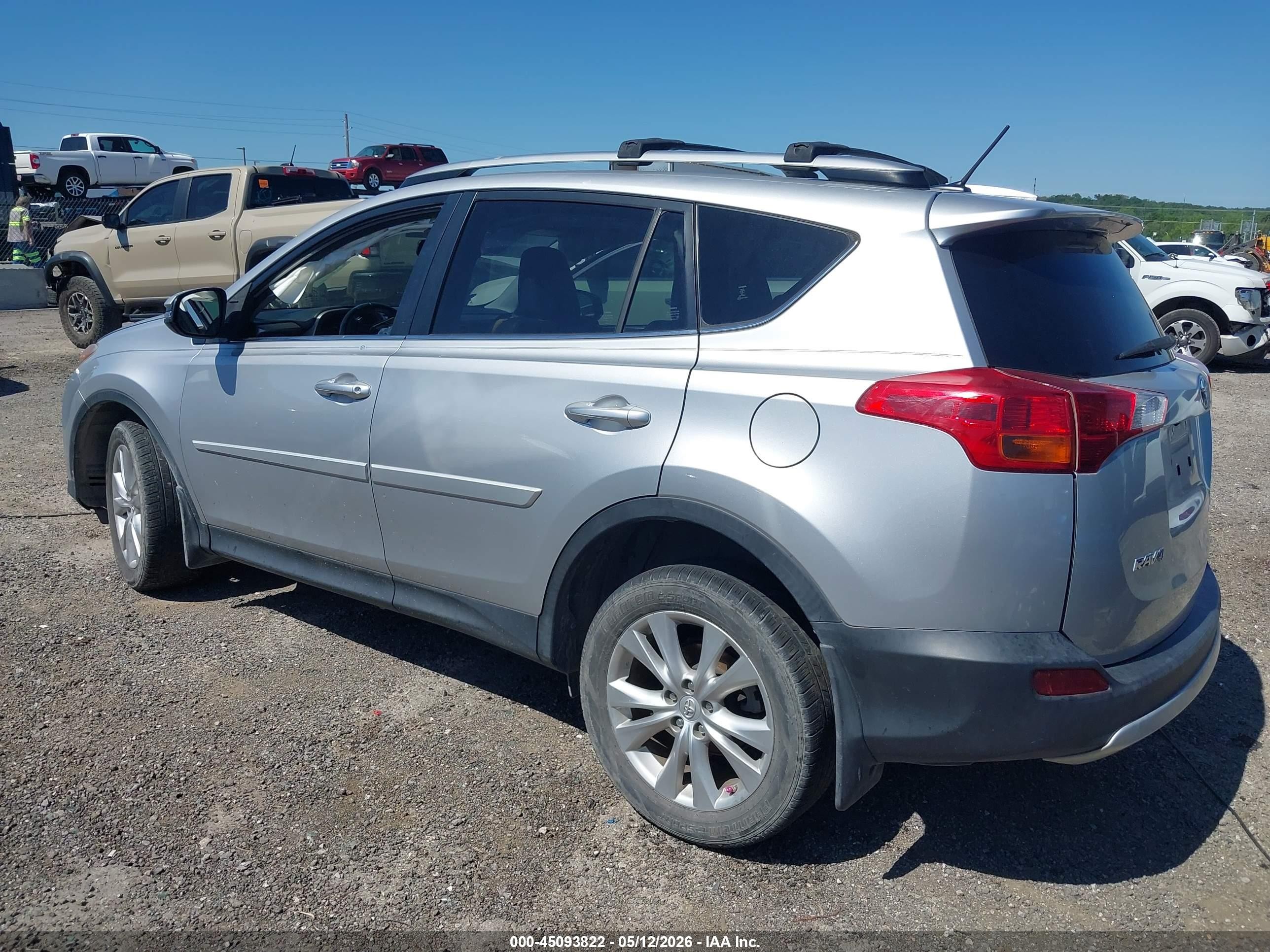 2015 Toyota Rav4 Limited Silver vin: JTMDFREV0FD158414